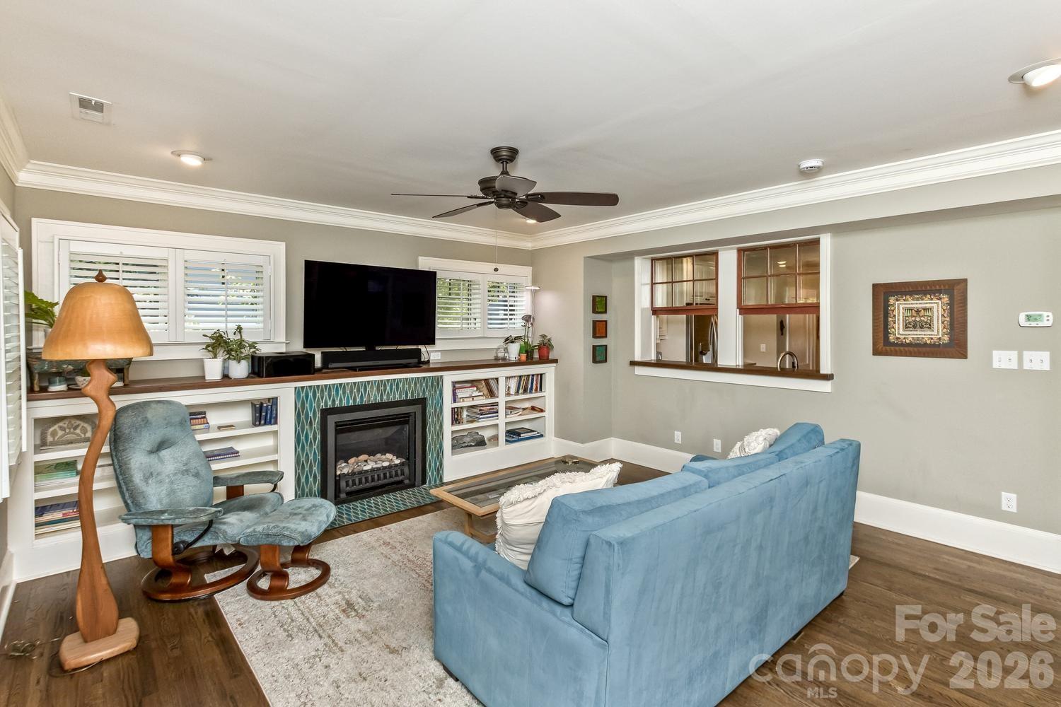 23 Woodvale Avenue — Asheville