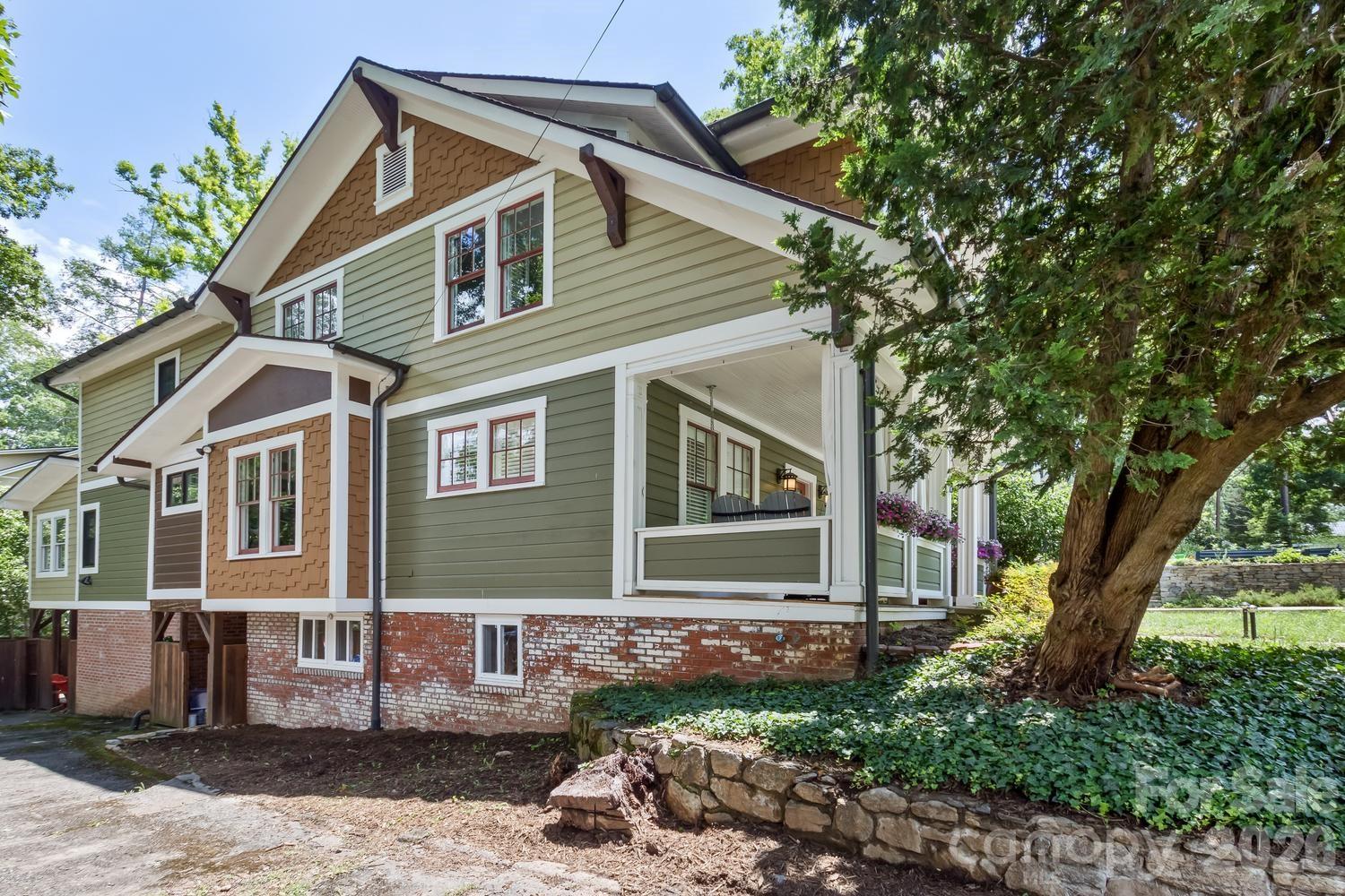 23 Woodvale Avenue — Asheville