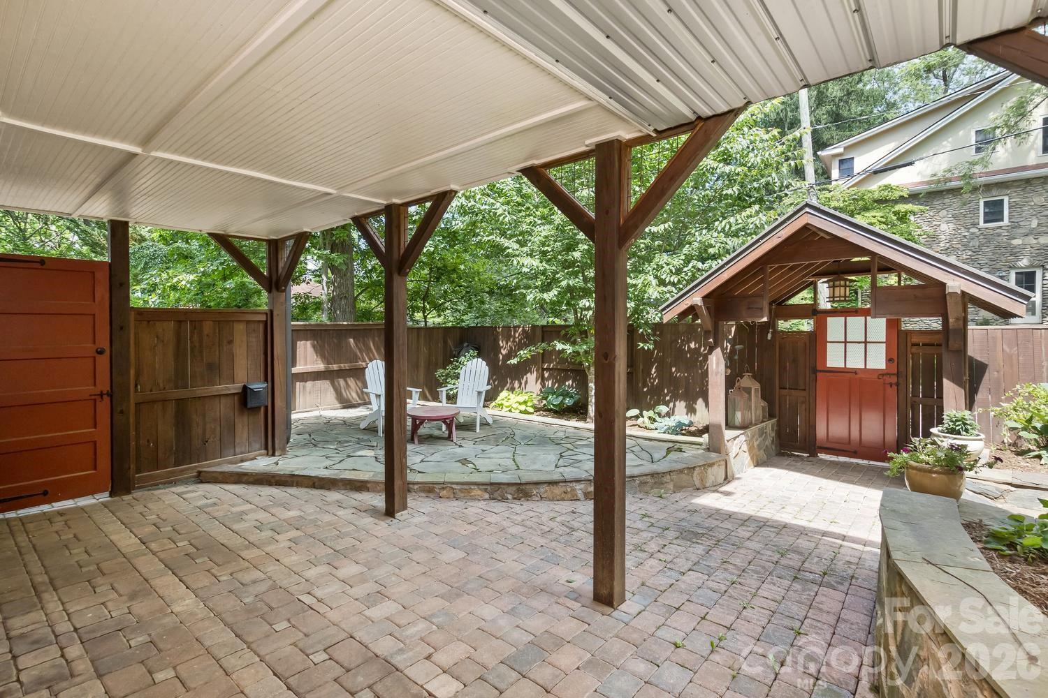 23 Woodvale Avenue — Asheville
