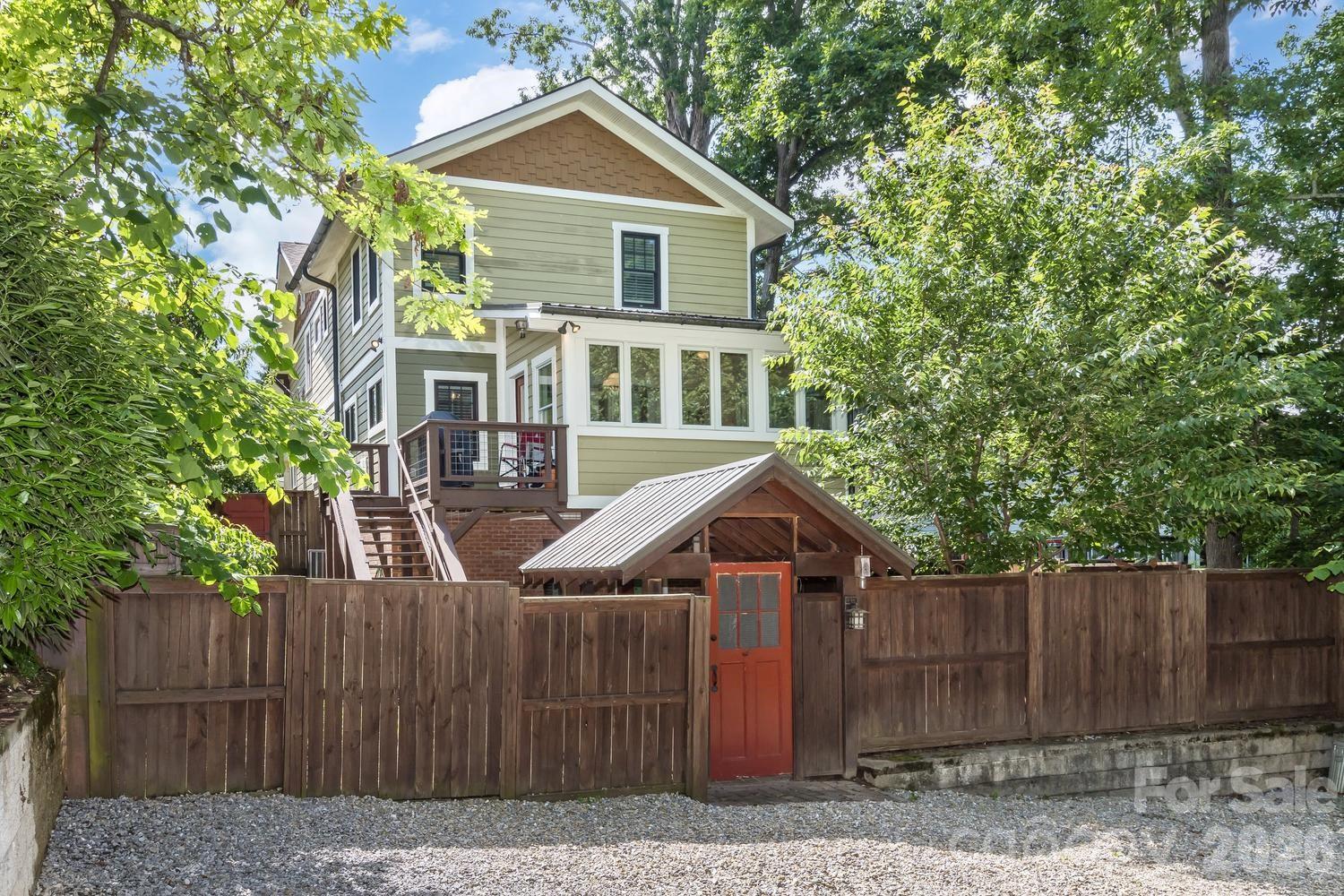 23 Woodvale Avenue — Asheville