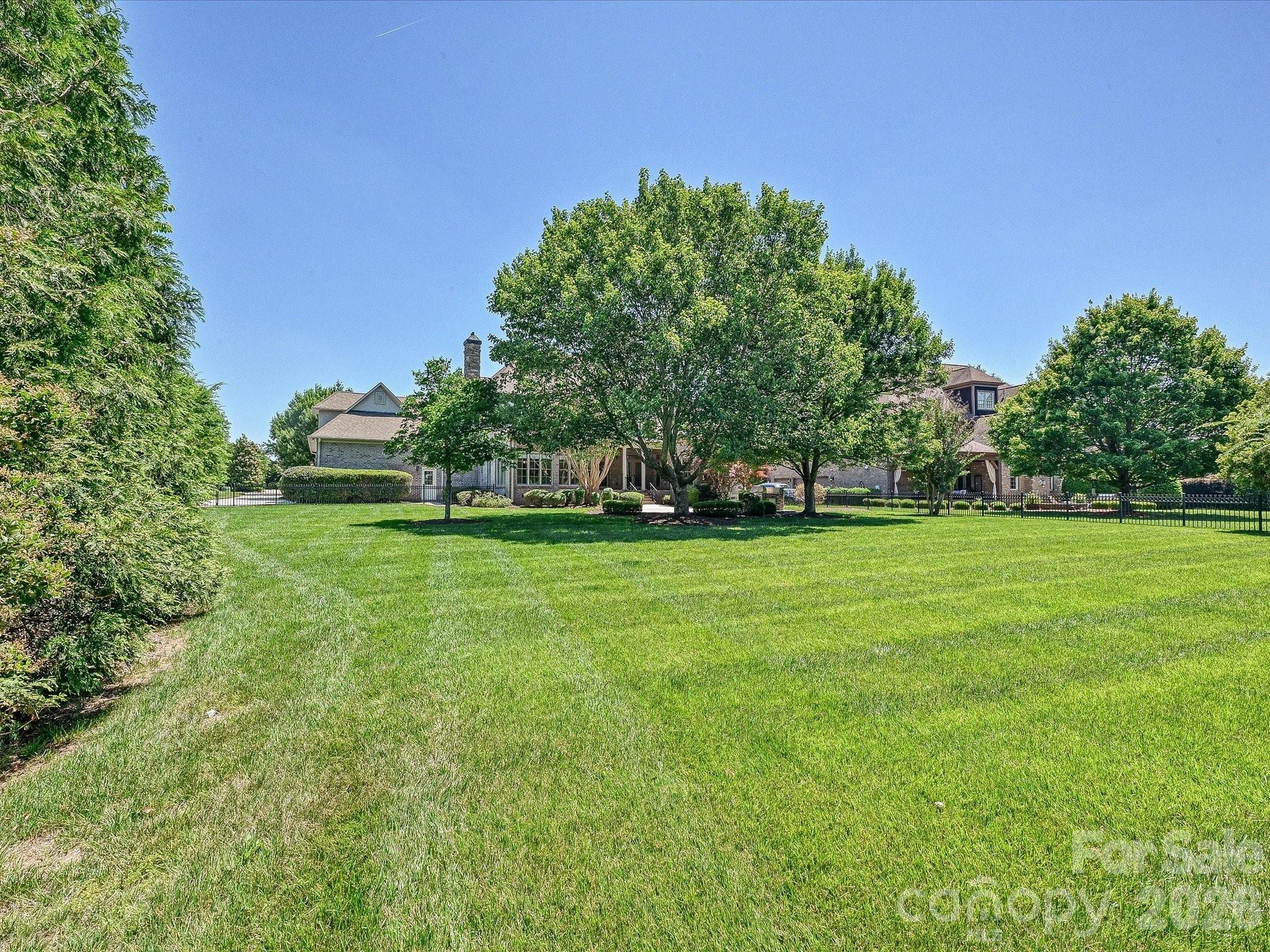 1208 Venetian Way Drive — Waxhaw