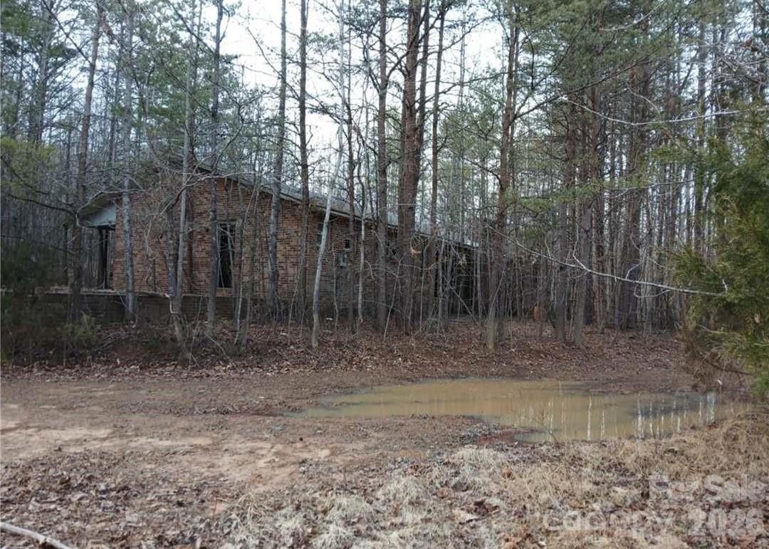5001 Mecum Road — Walkertown