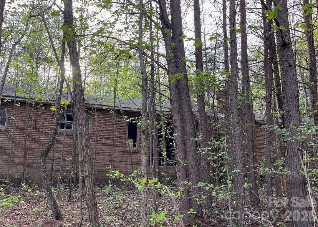 5001 Mecum Road — Walkertown