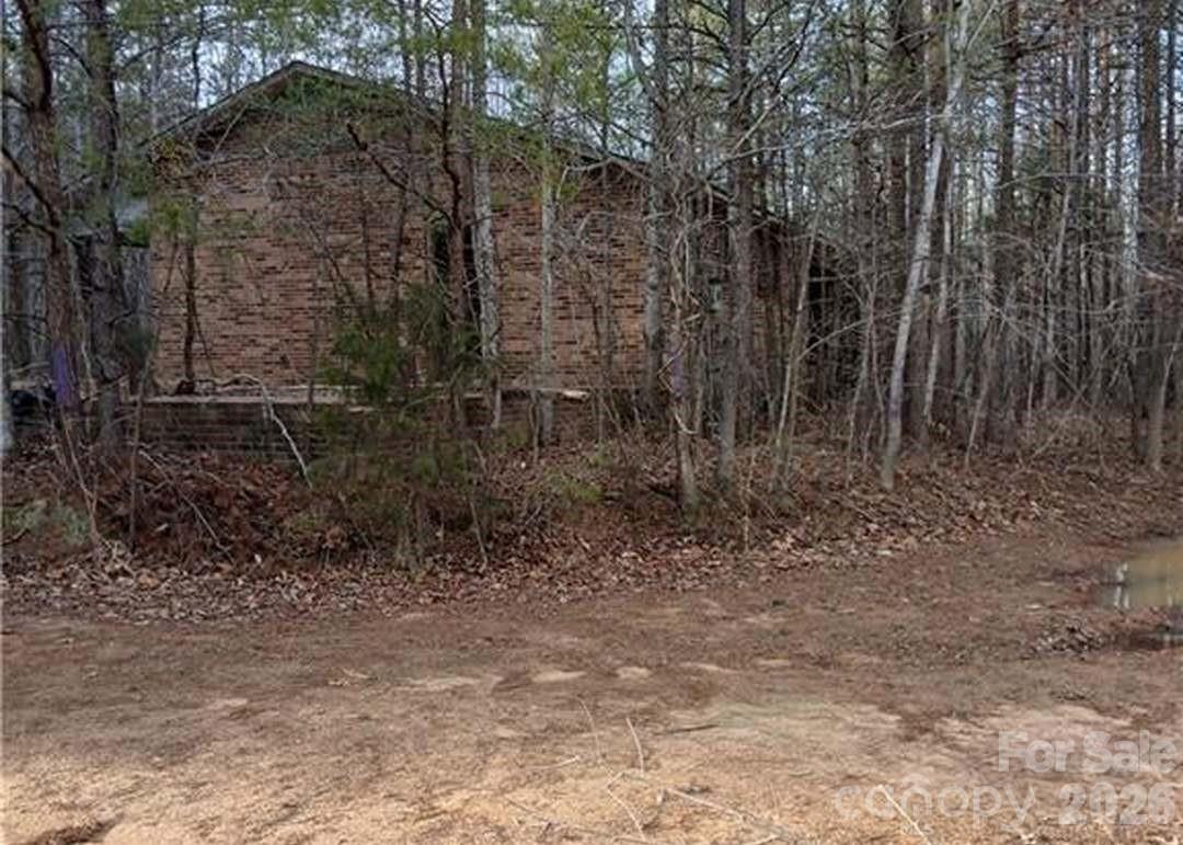 5001 Mecum Road — Walkertown