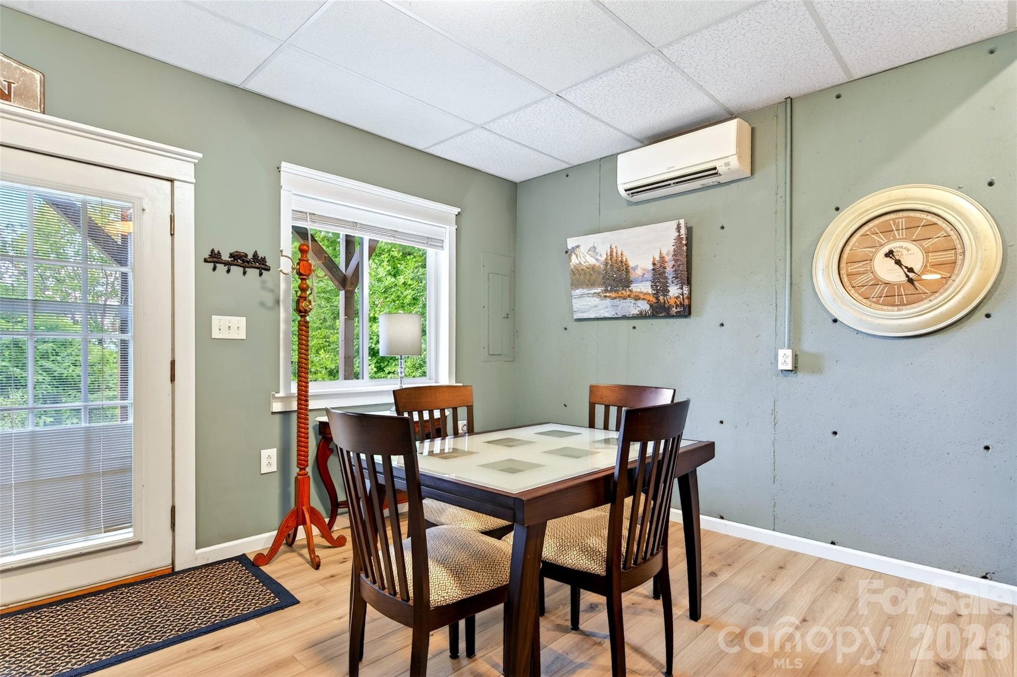 696 Hickory Nut Hollow — Old Fort