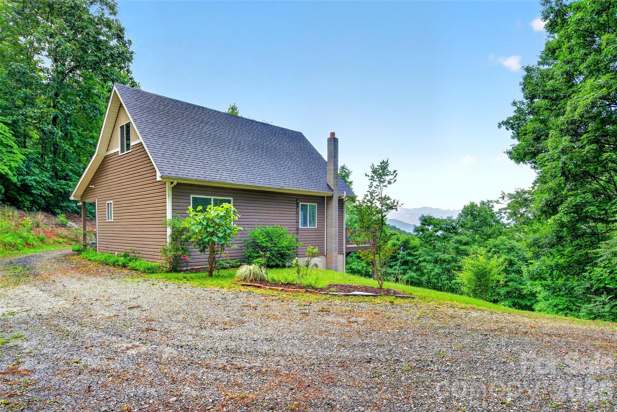 696 Hickory Nut Hollow — Old Fort