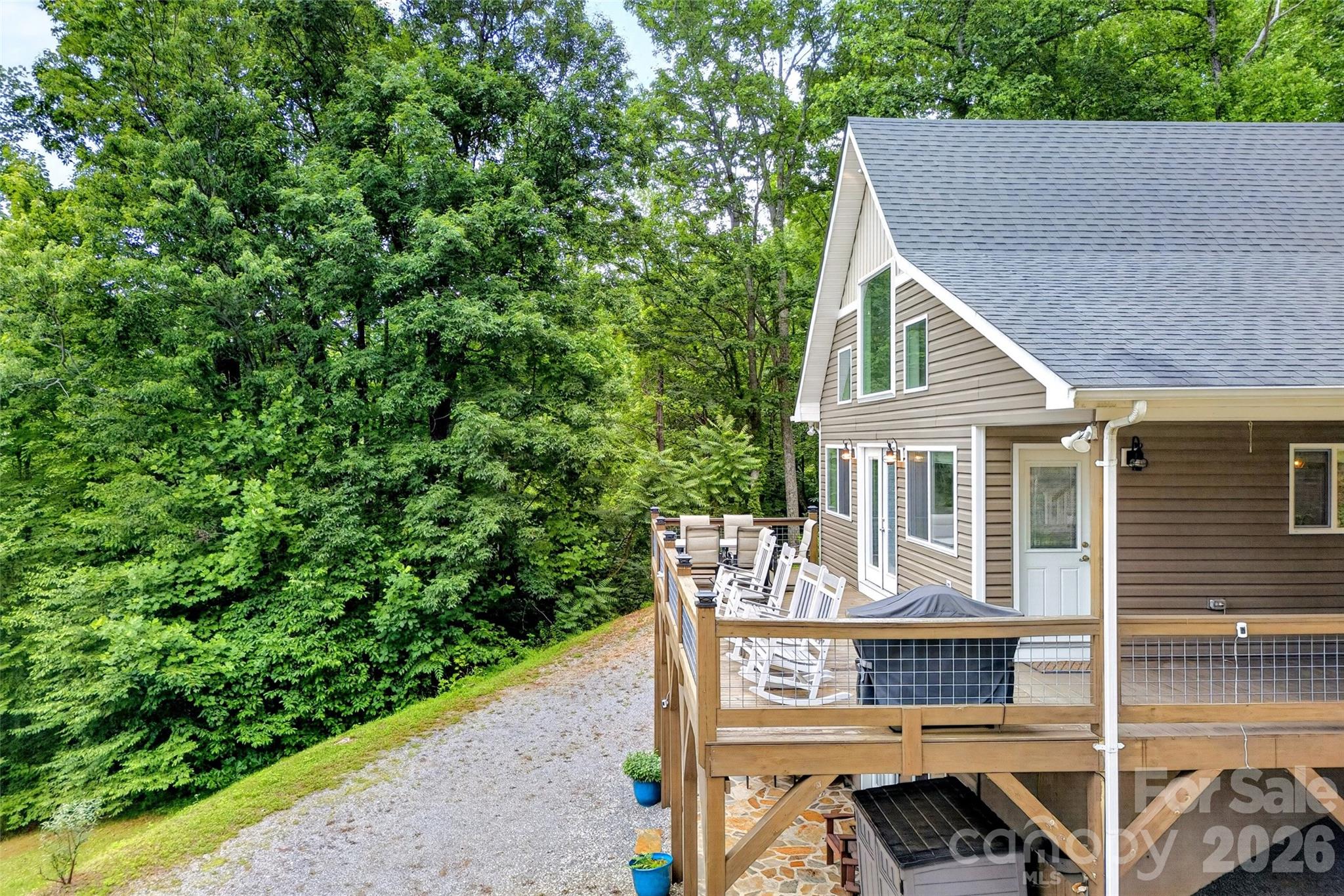 696 Hickory Nut Hollow — Old Fort