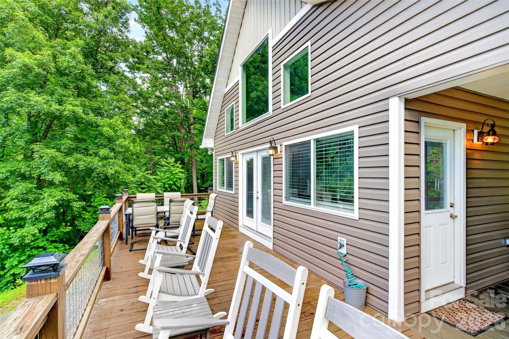 696 Hickory Nut Hollow — Old Fort