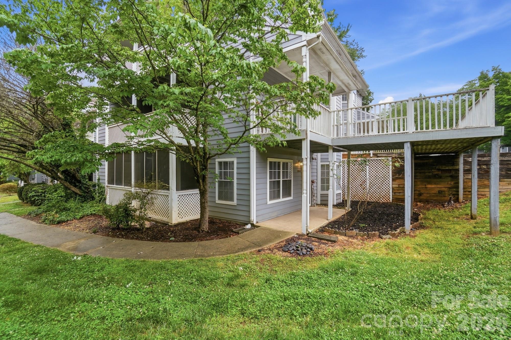 6043 Green Forest Drive — Charlotte