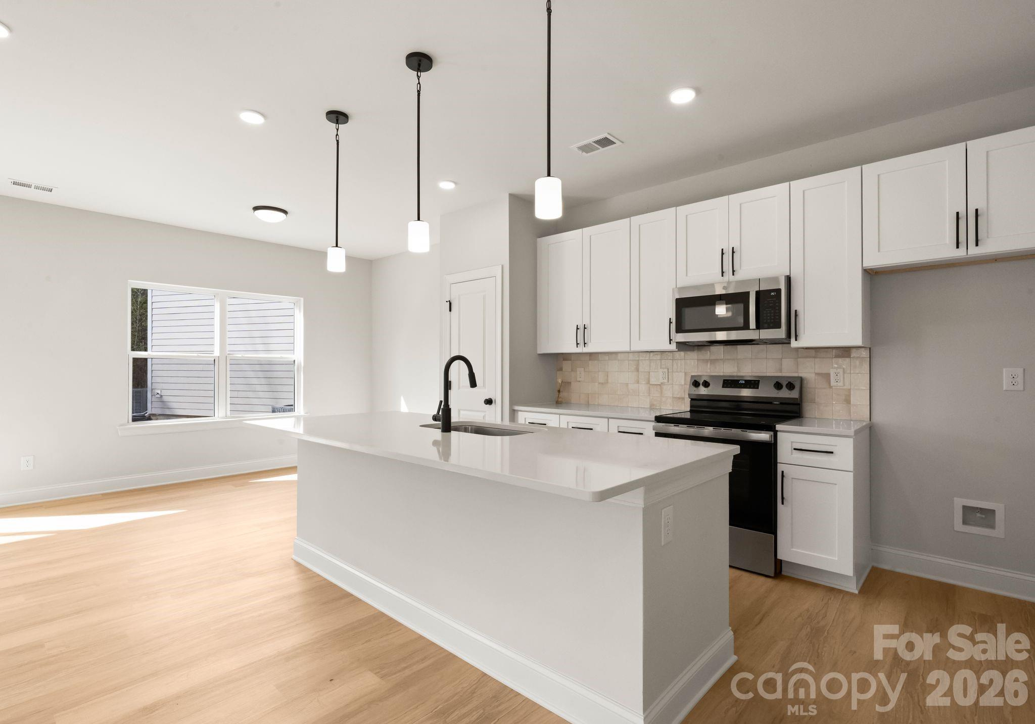 602 N Broad Street — Mooresville