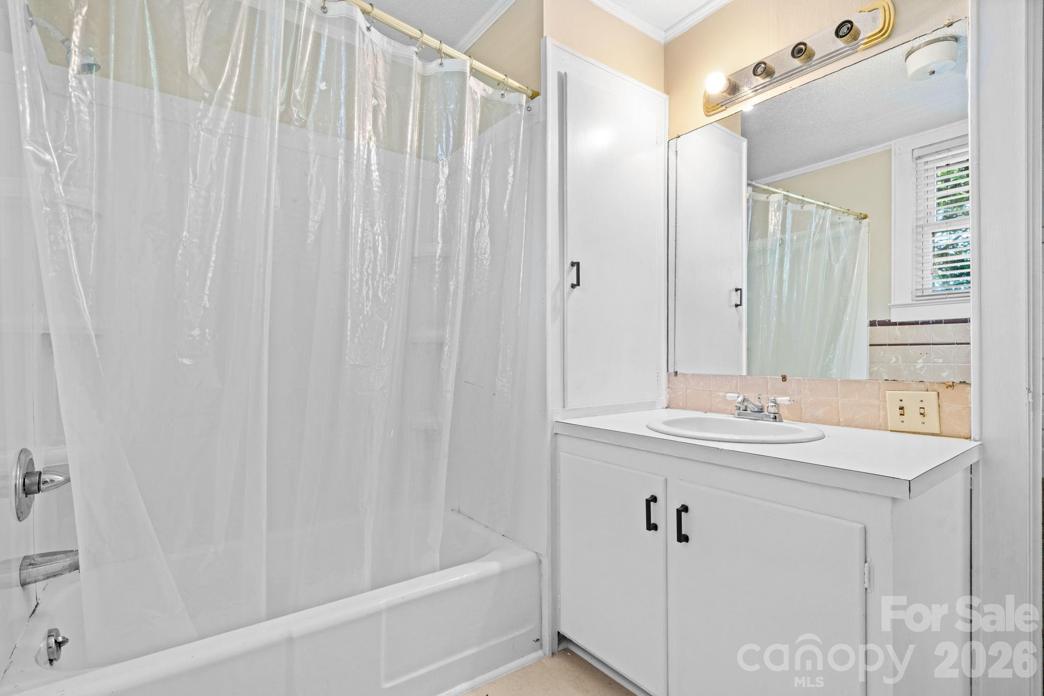 144 Hunter Bridge Road — Stony Point