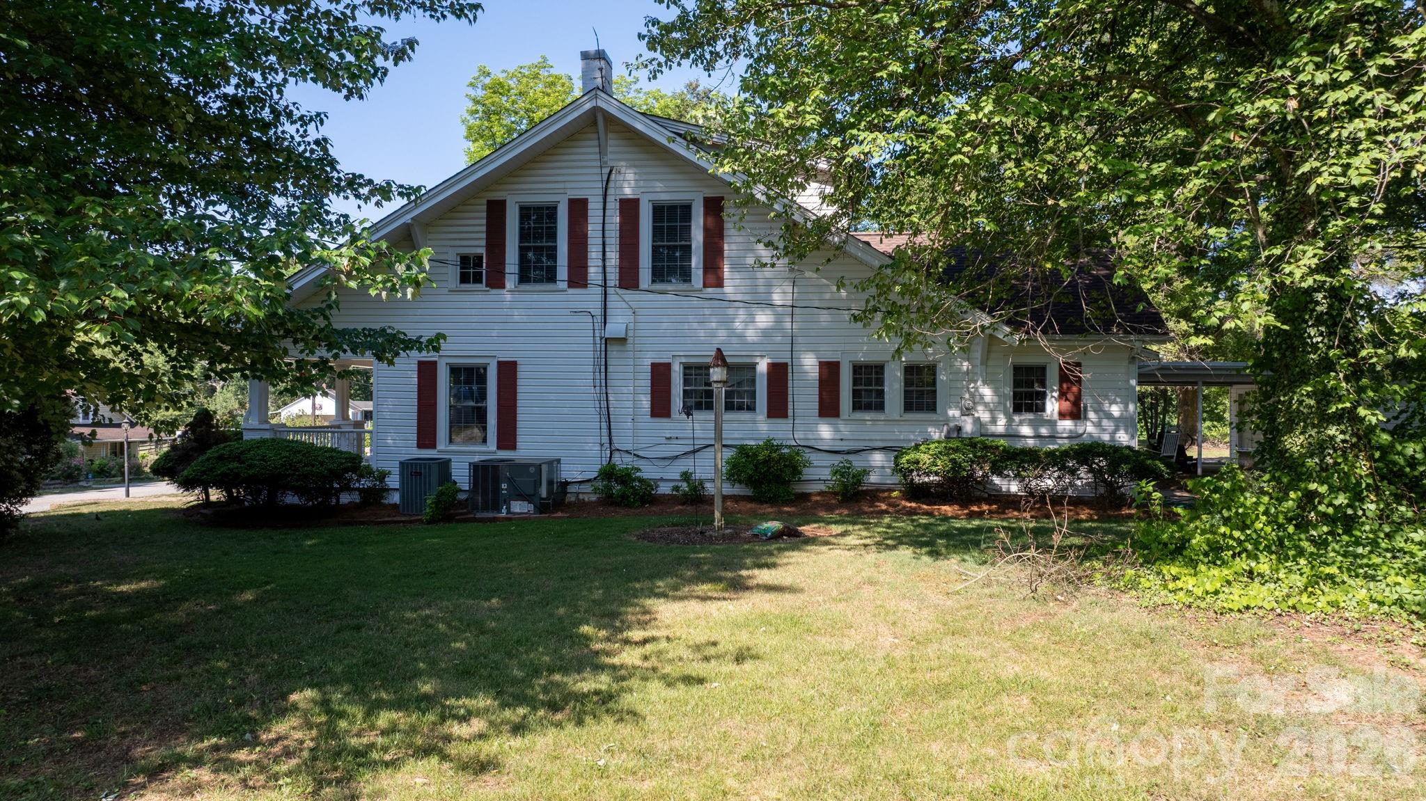144 Hunter Bridge Road — Stony Point