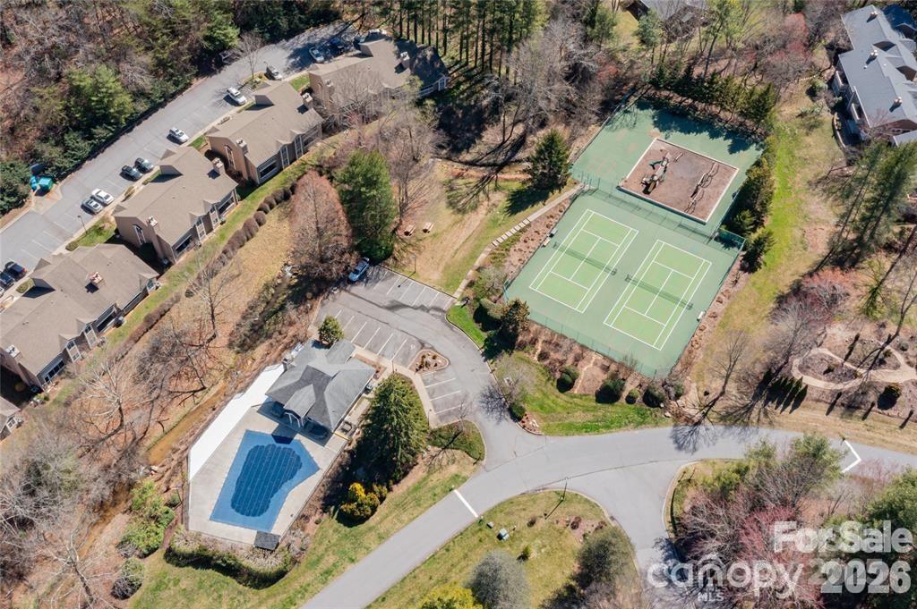 13 Laurel Place Drive — Asheville