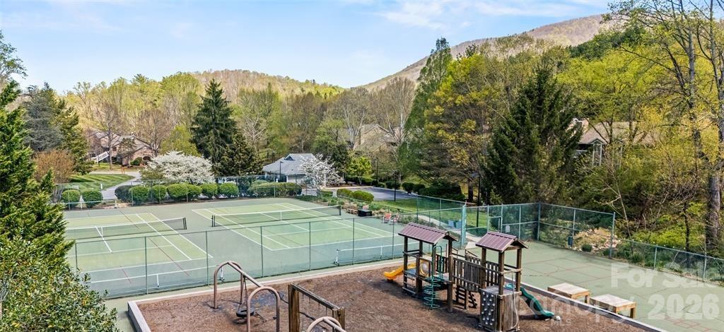 13 Laurel Place Drive — Asheville