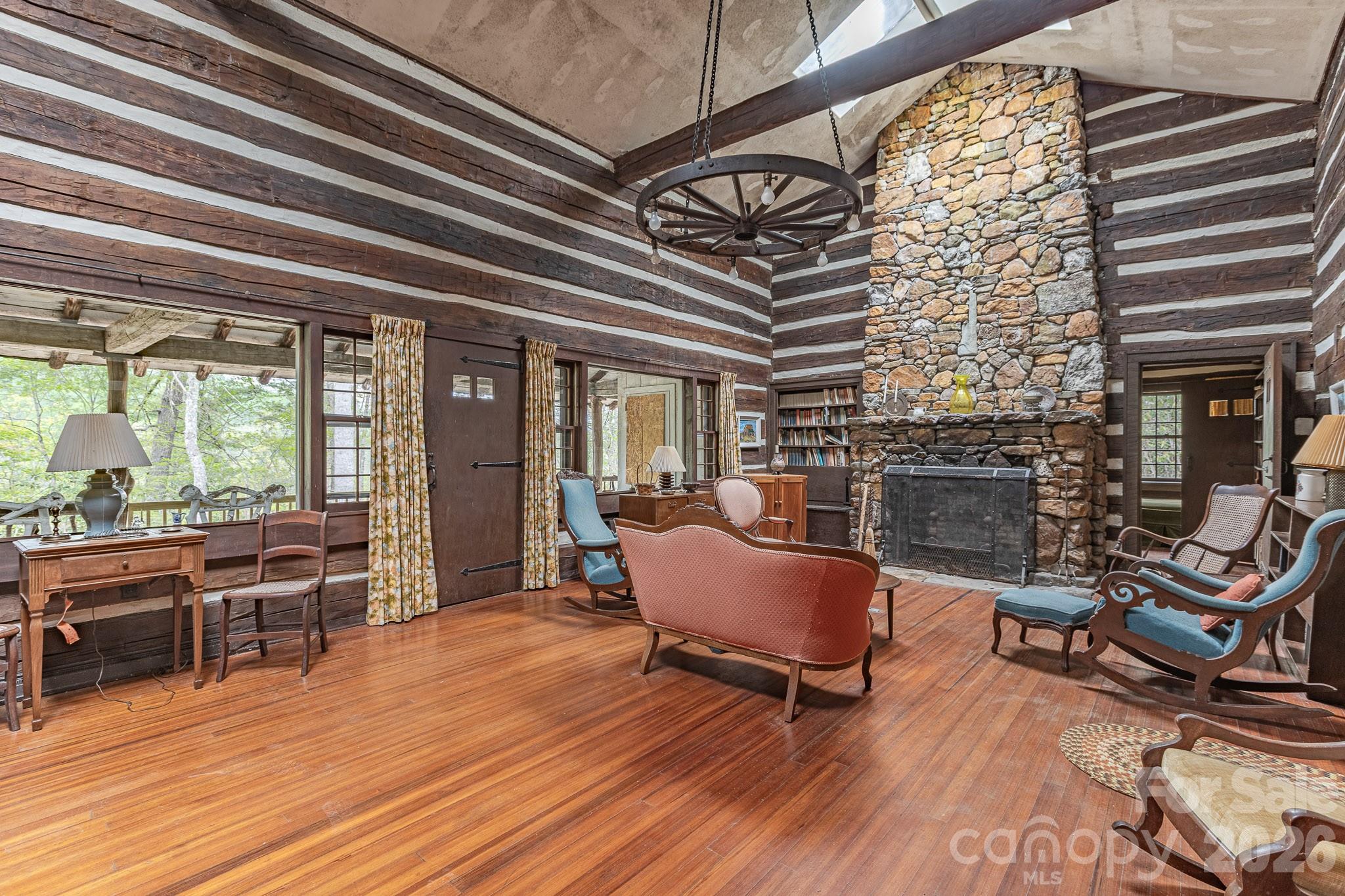 1971 Swiss Pine Lake Drive — Spruce Pine