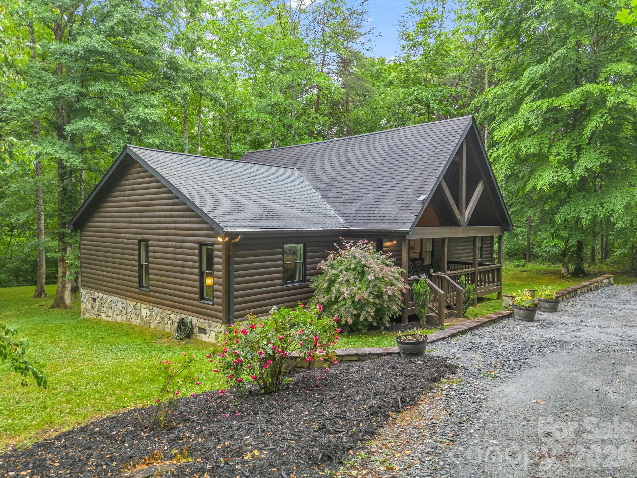 124 Golden Creek Trail — Union Mills