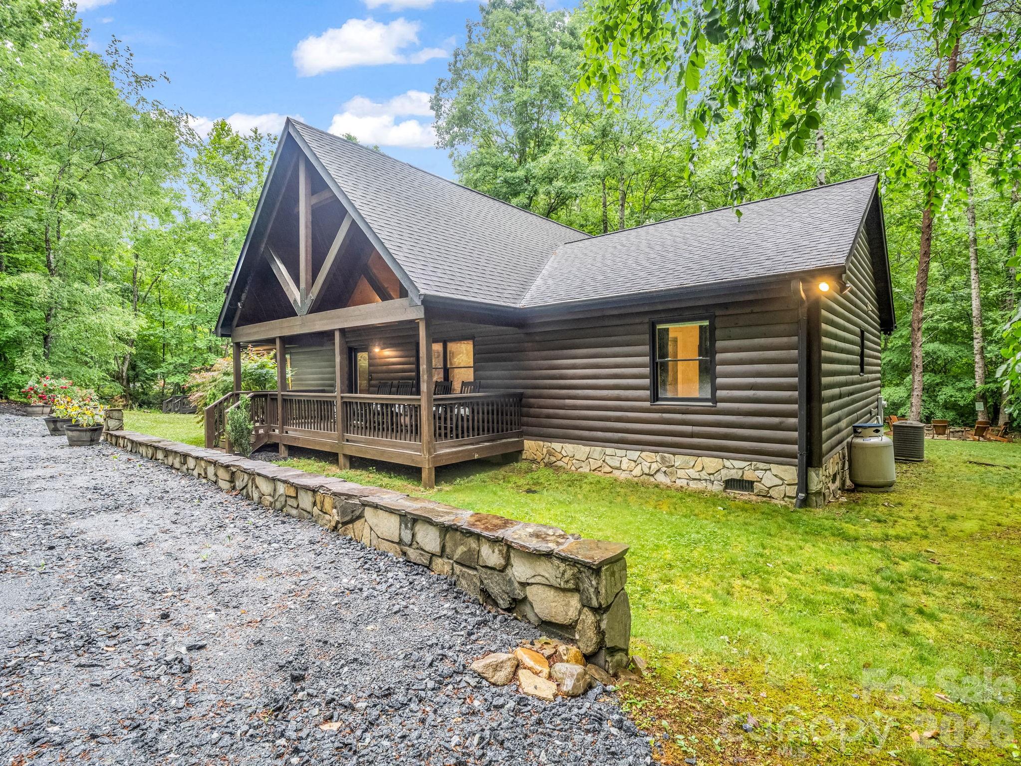 124 Golden Creek Trail — Union Mills