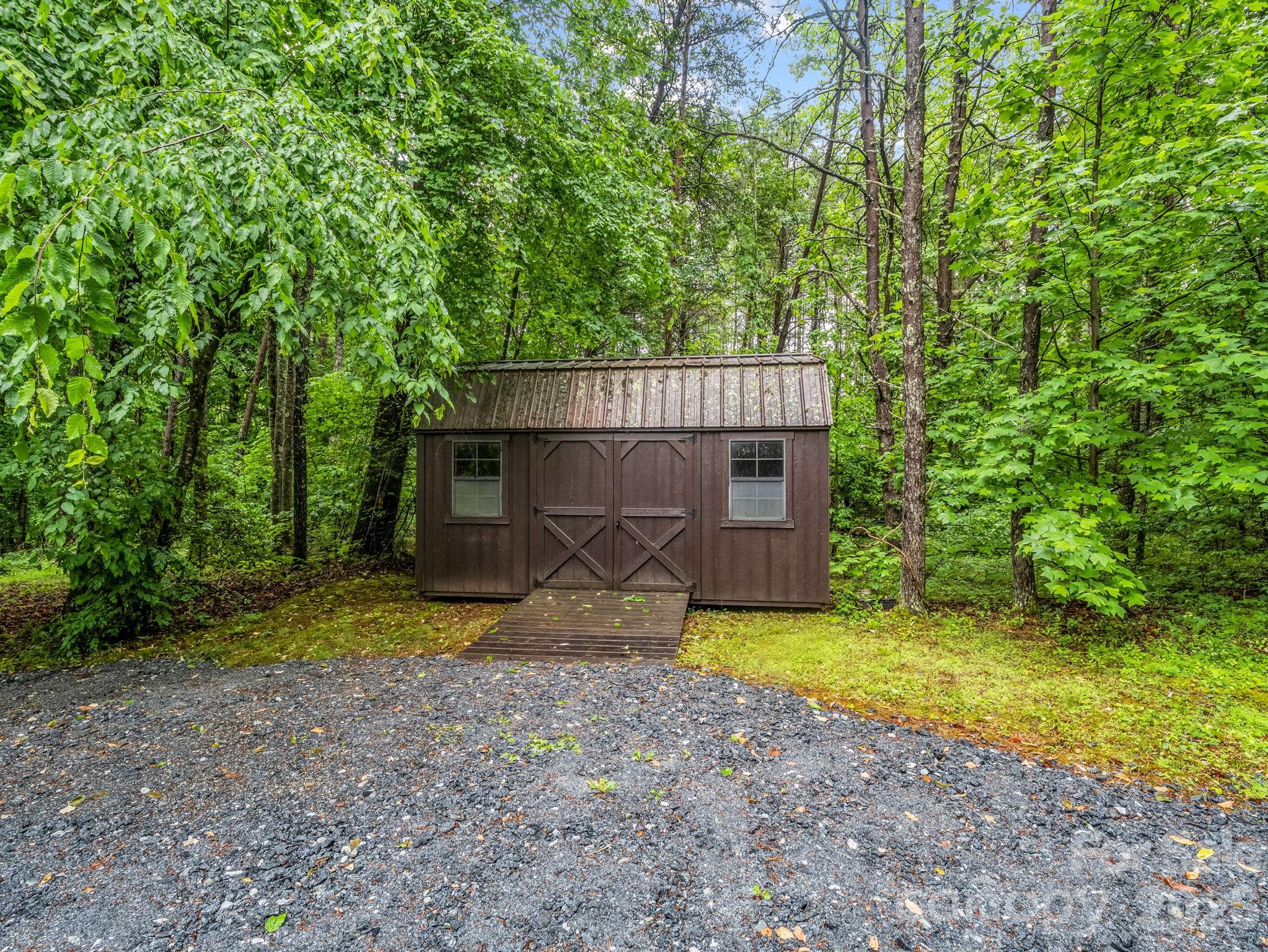 124 Golden Creek Trail — Union Mills