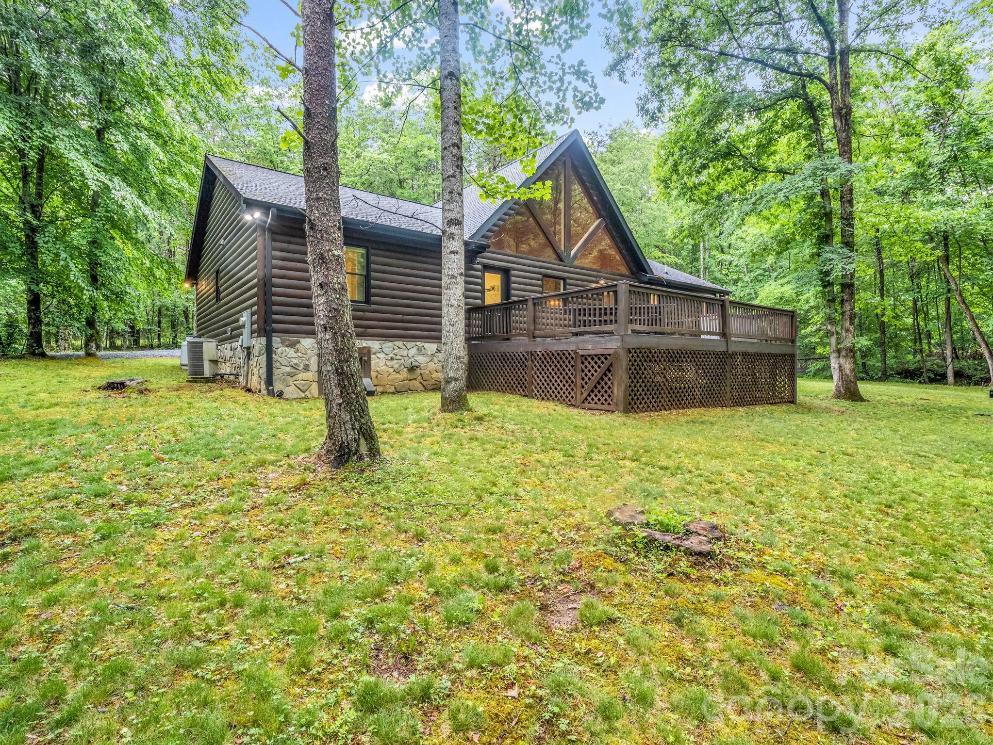 124 Golden Creek Trail — Union Mills