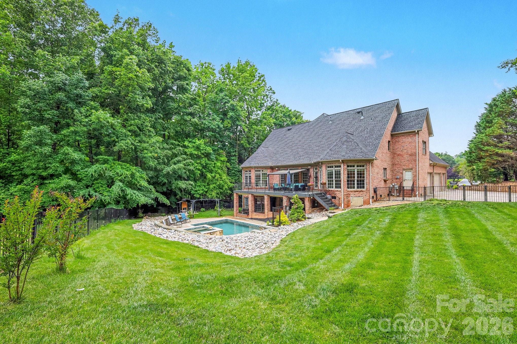 1009 Medinah Court — Waxhaw
