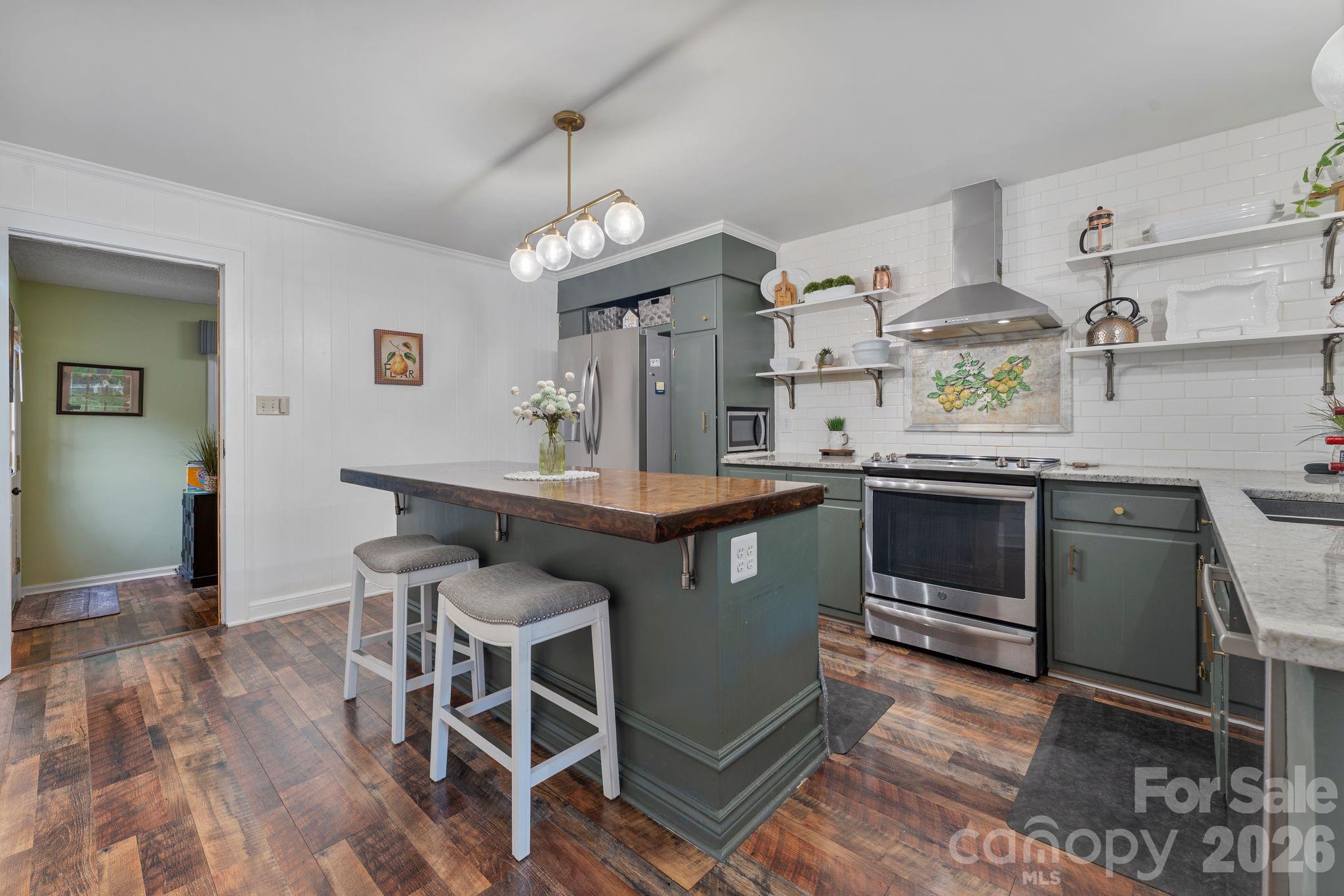 1014 Bramblewood Court NE — Lenoir