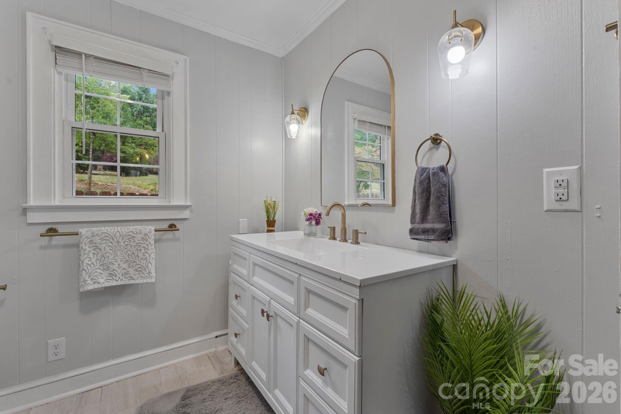 1014 Bramblewood Court NE — Lenoir