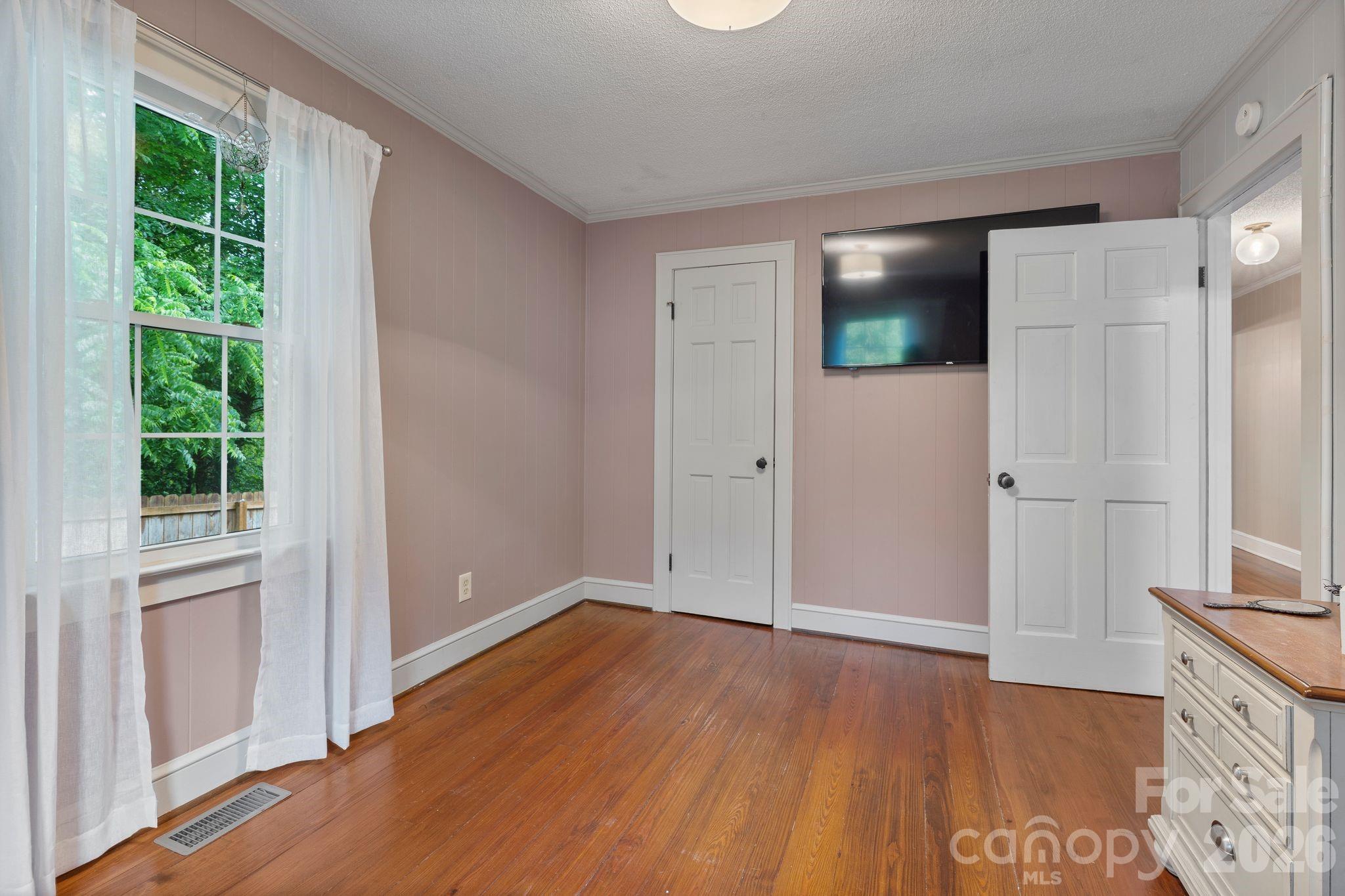 1014 Bramblewood Court NE — Lenoir