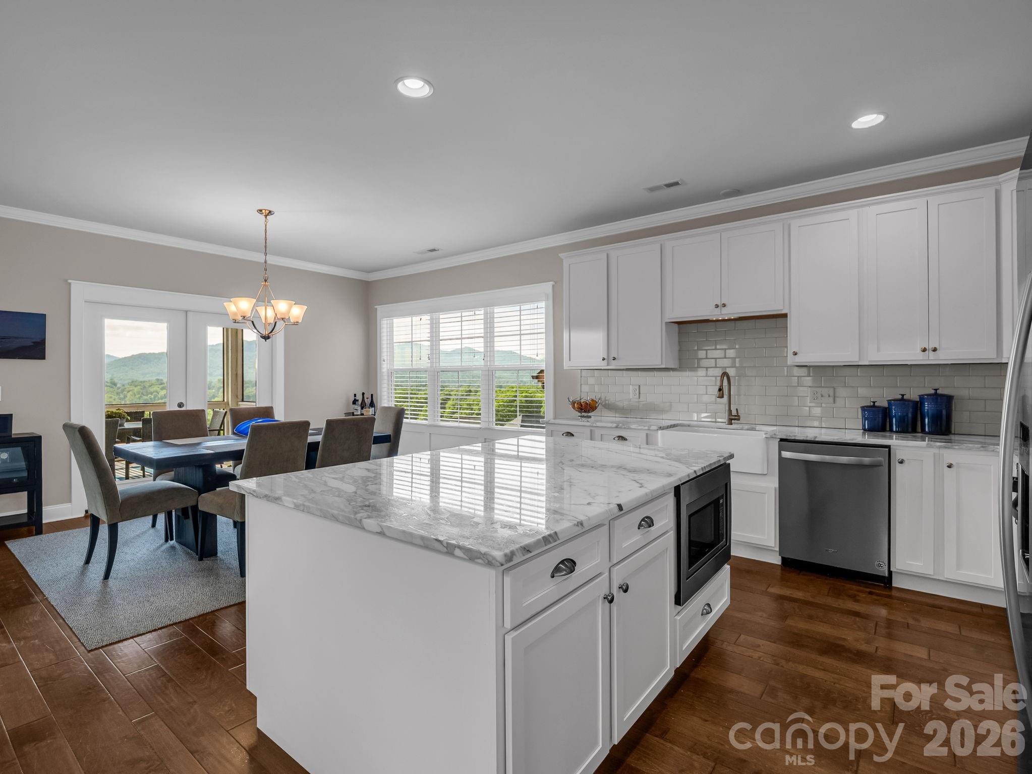 66 Tudor Way — Black Mountain