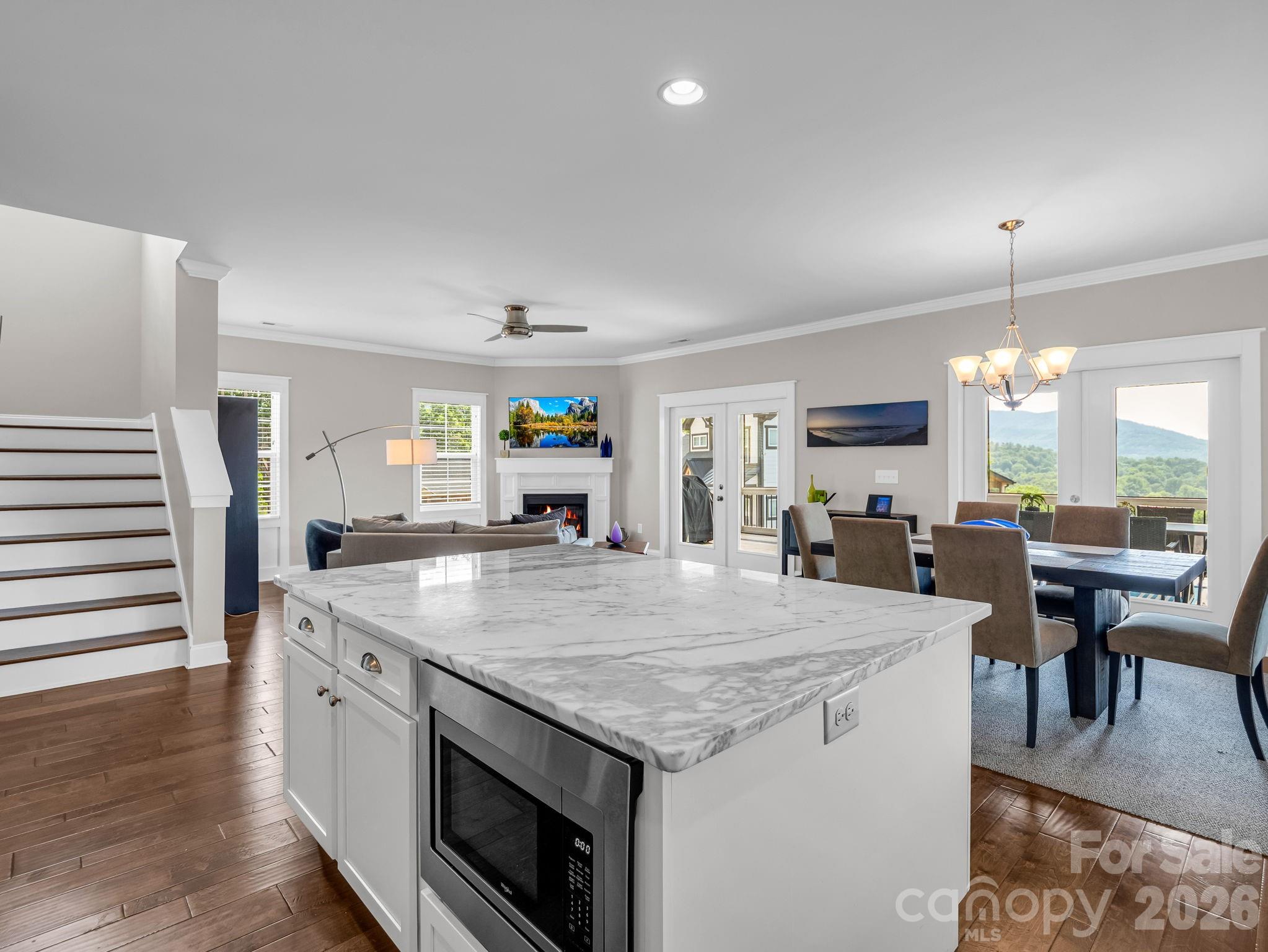 66 Tudor Way — Black Mountain