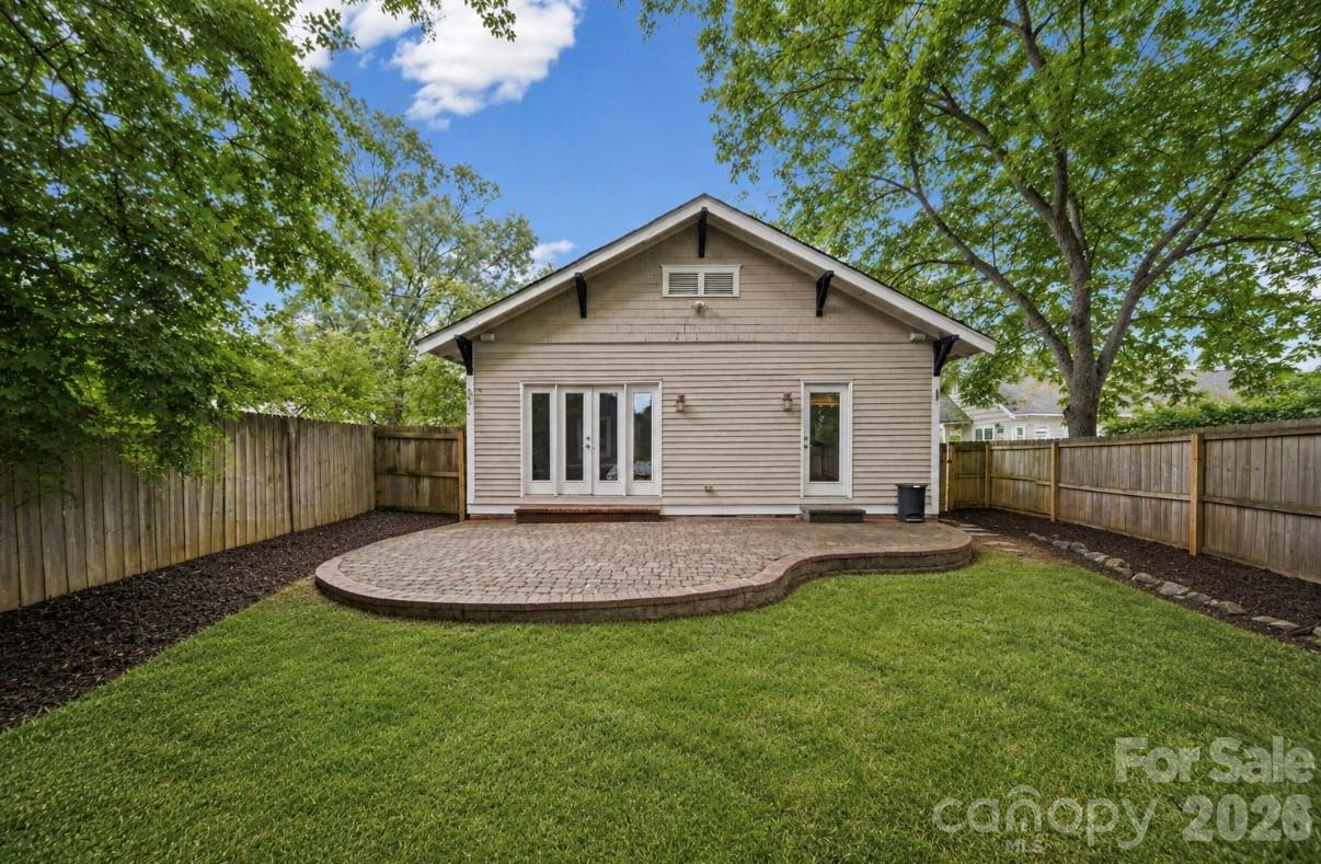 320 Westwood Avenue — Charlotte