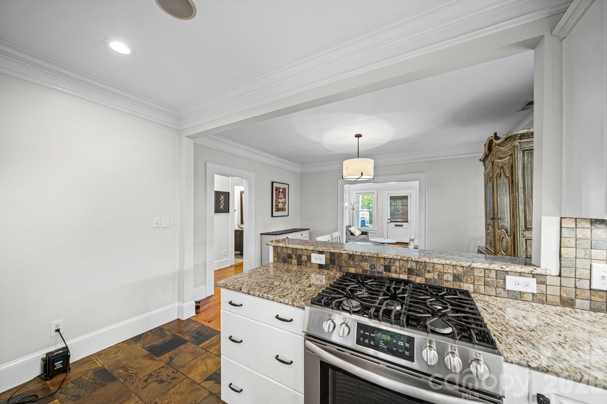 320 Westwood Avenue — Charlotte