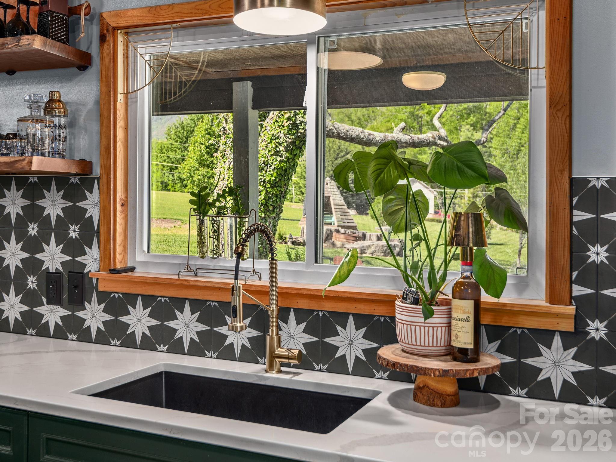 162 Johnson Branch Road — Maggie Valley