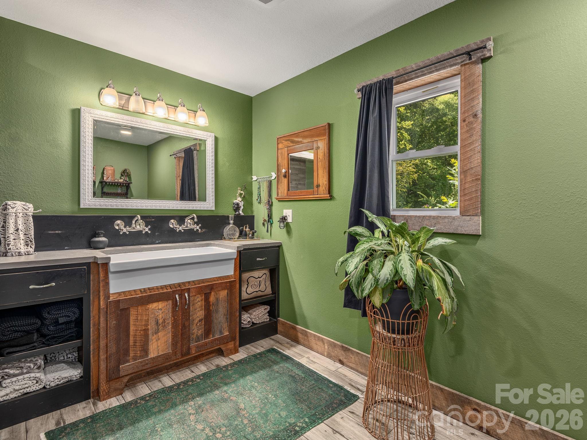 162 Johnson Branch Road — Maggie Valley