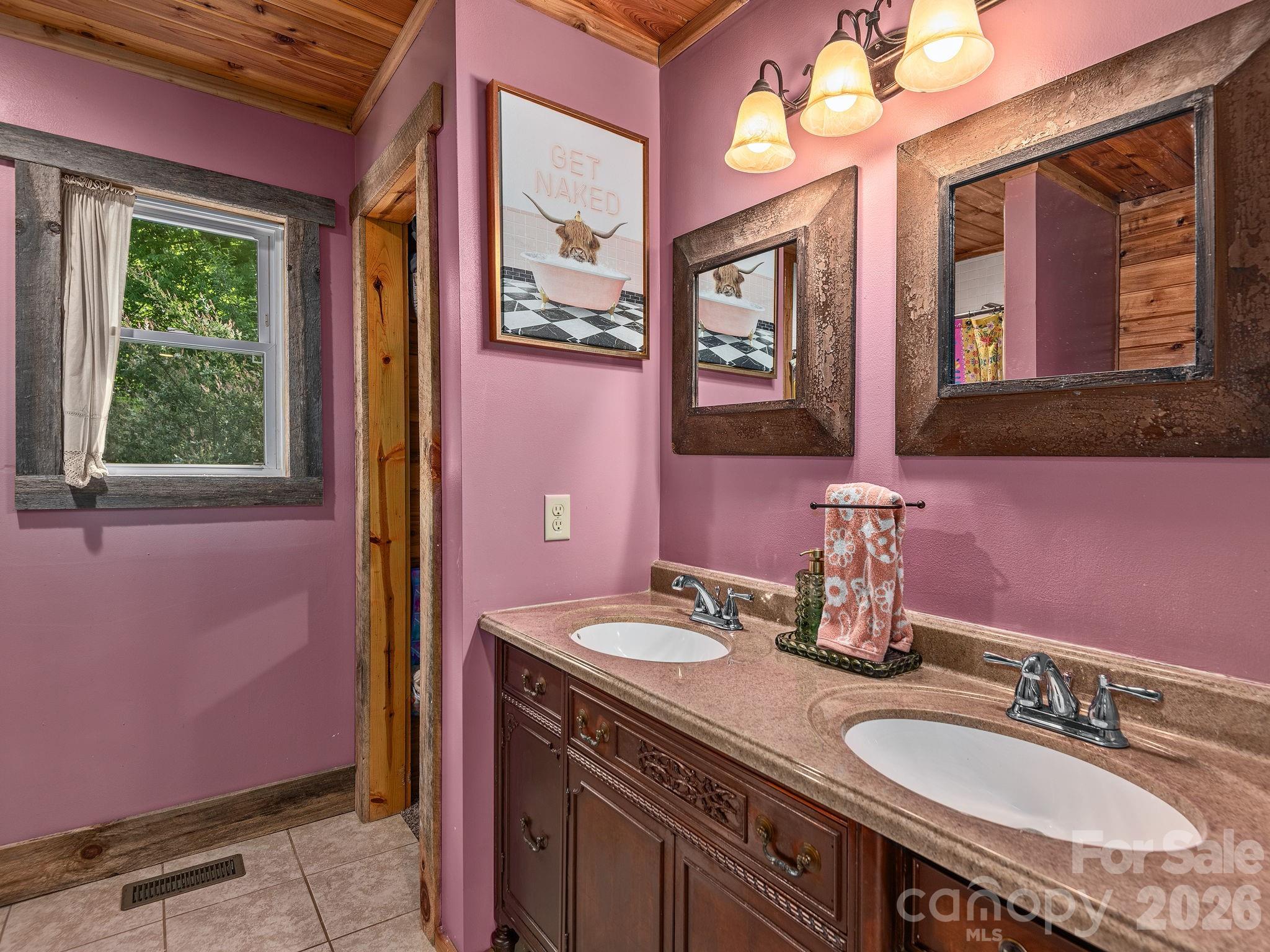 162 Johnson Branch Road — Maggie Valley