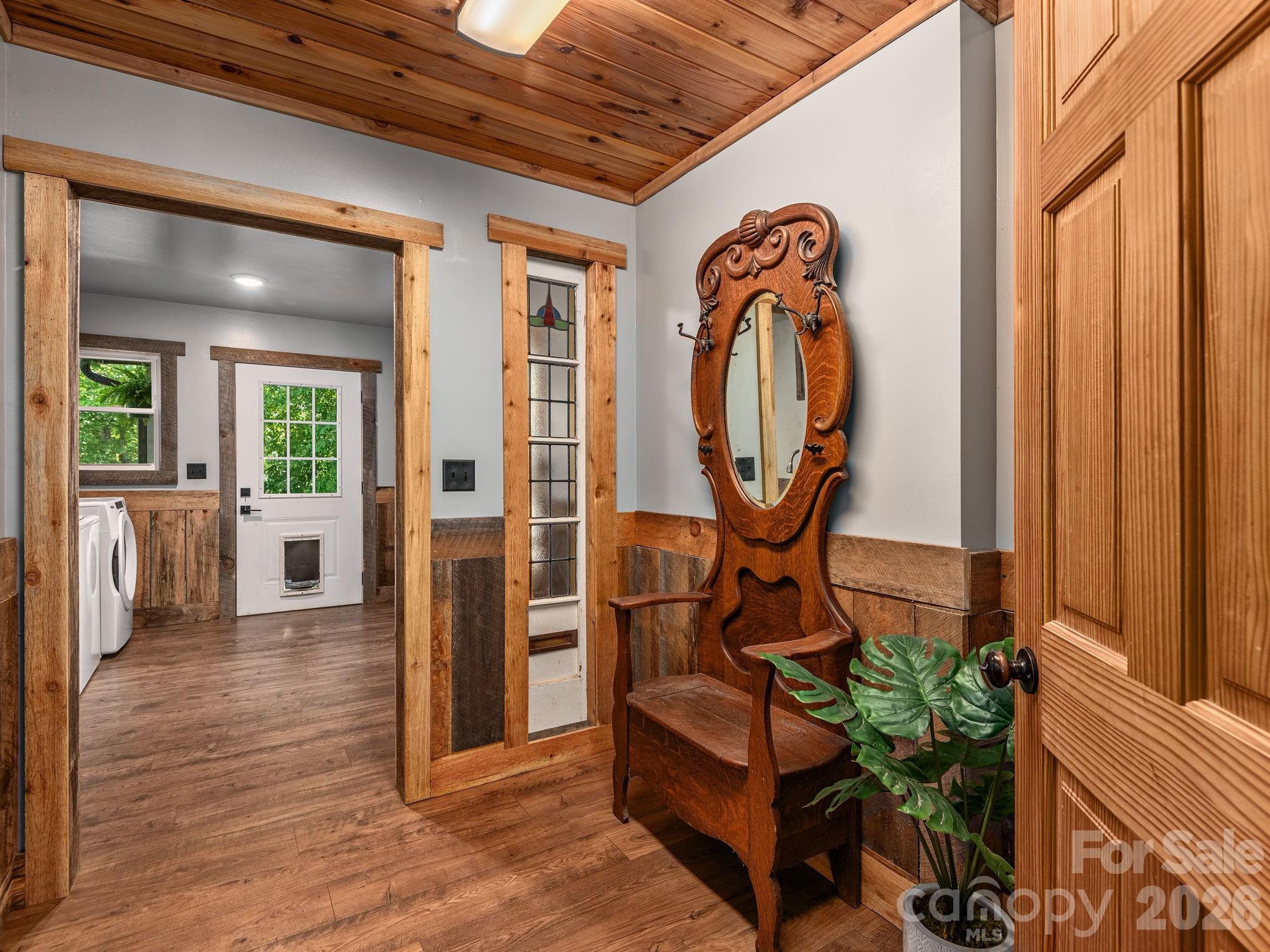 162 Johnson Branch Road — Maggie Valley