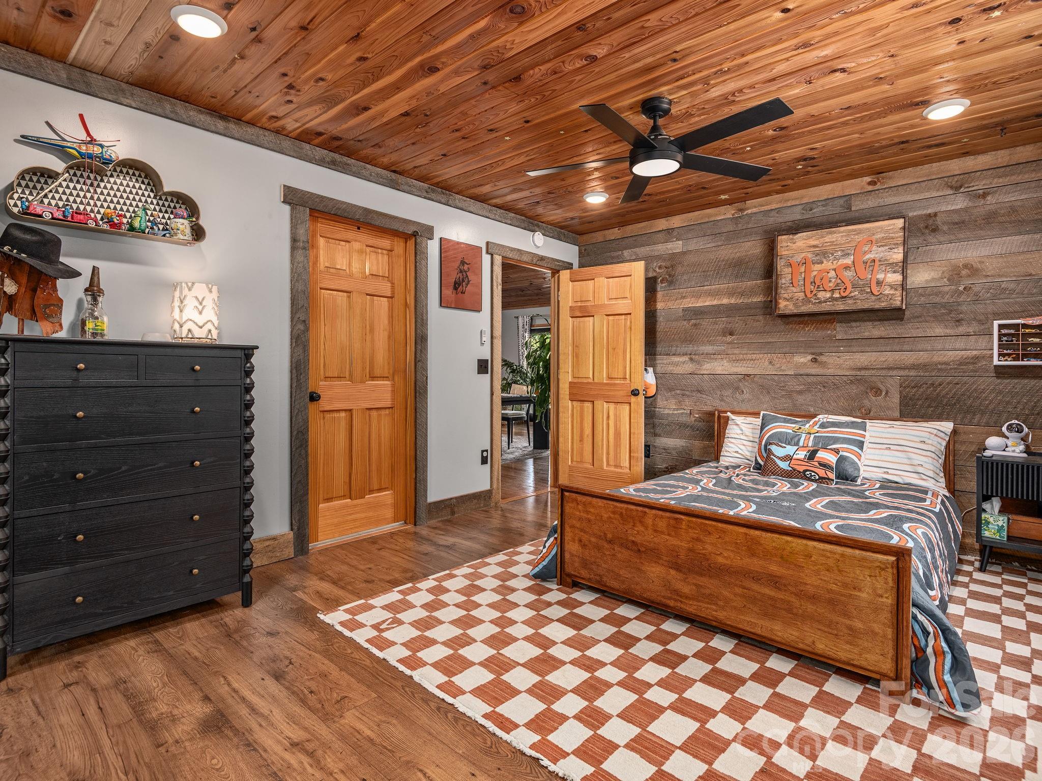162 Johnson Branch Road — Maggie Valley