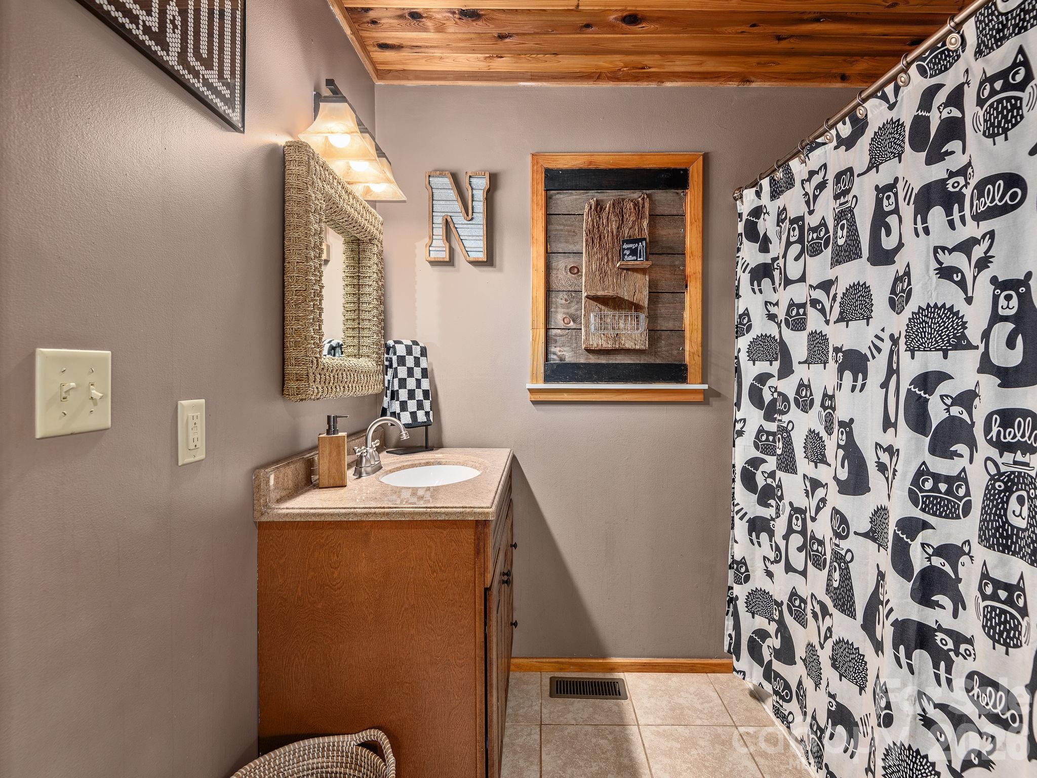 162 Johnson Branch Road — Maggie Valley