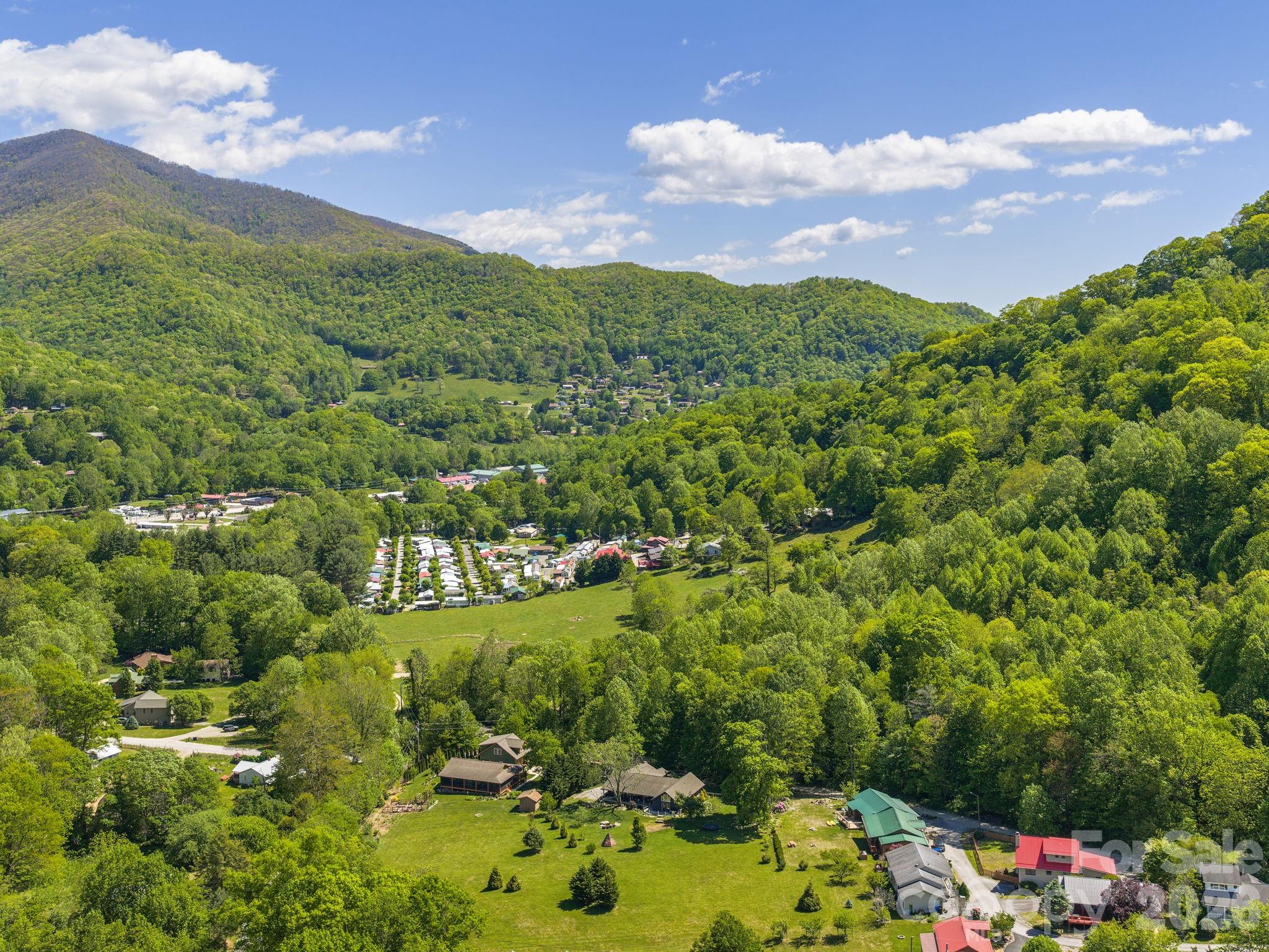 162 Johnson Branch Road — Maggie Valley