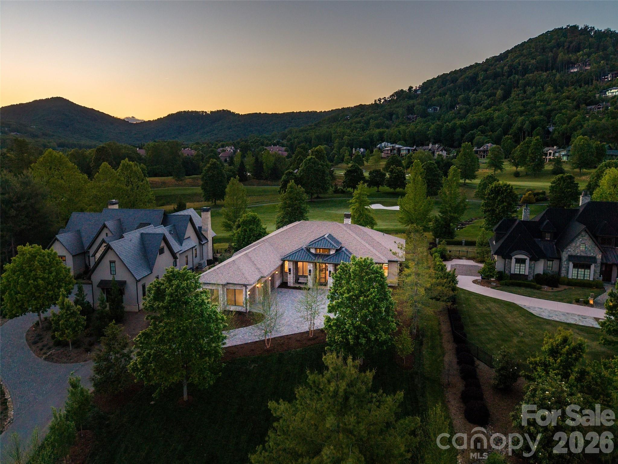 60 Walnut Valley Parkway — Arden