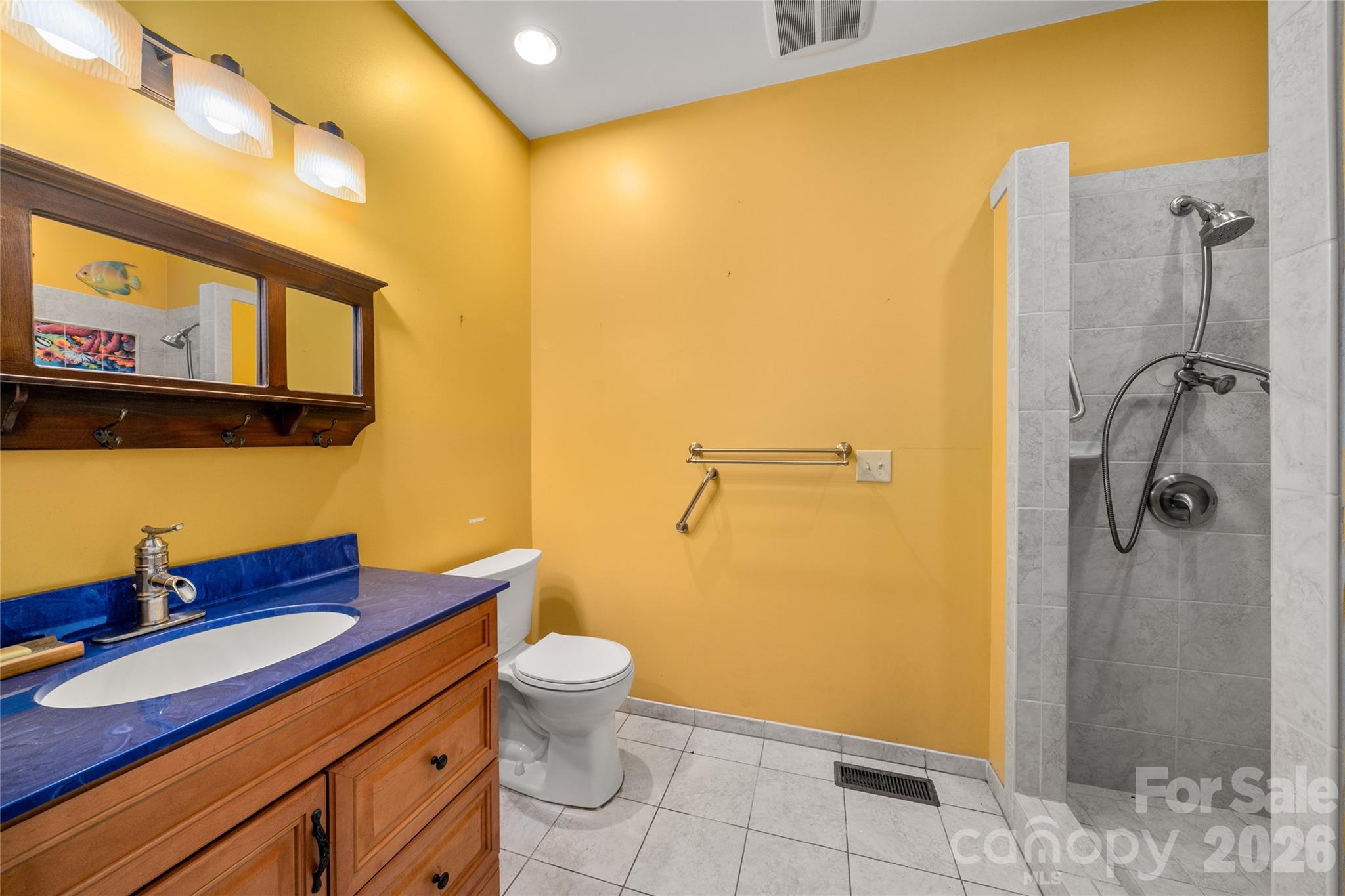 32 Delano Road — Asheville