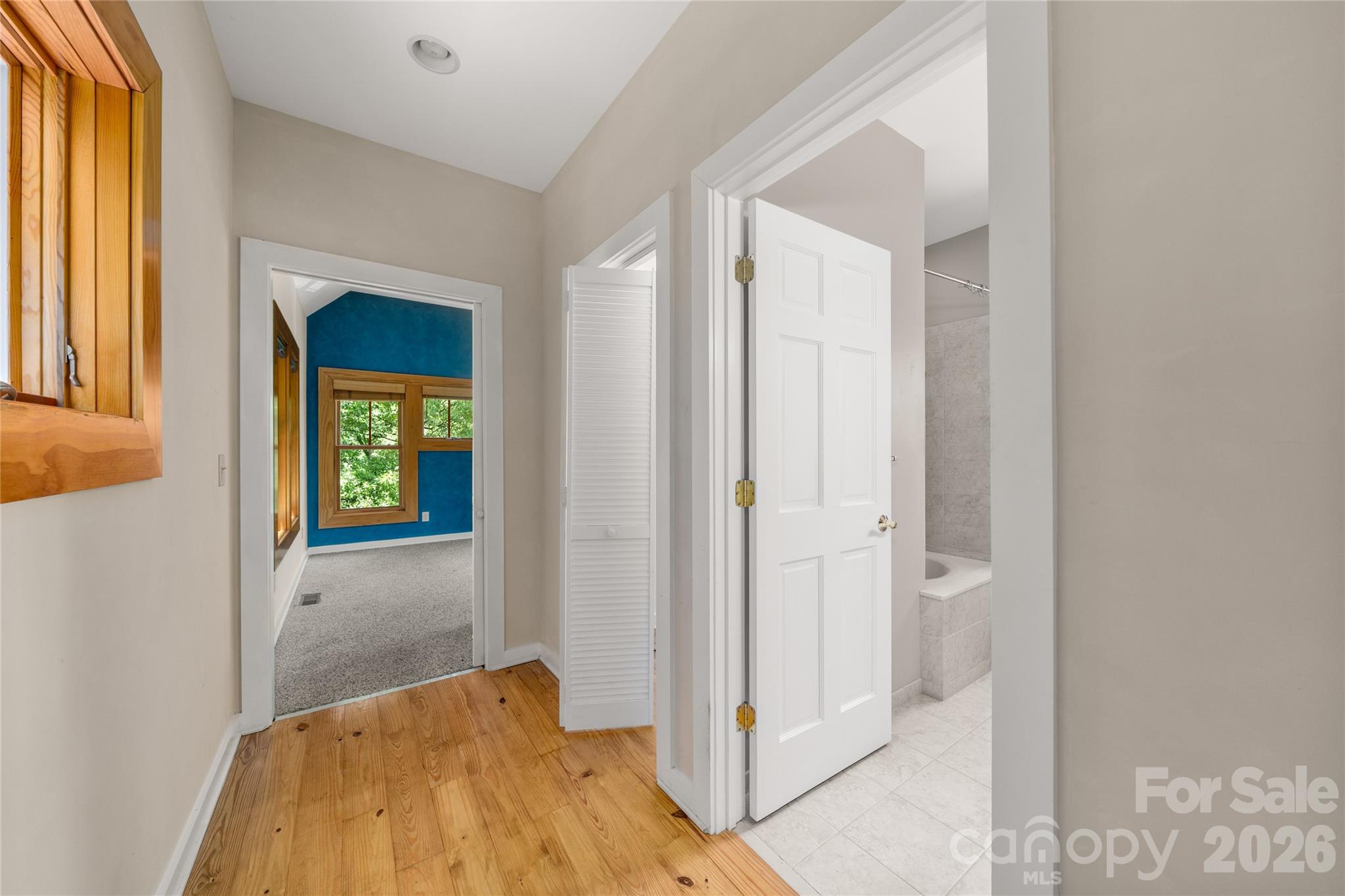 32 Delano Road — Asheville