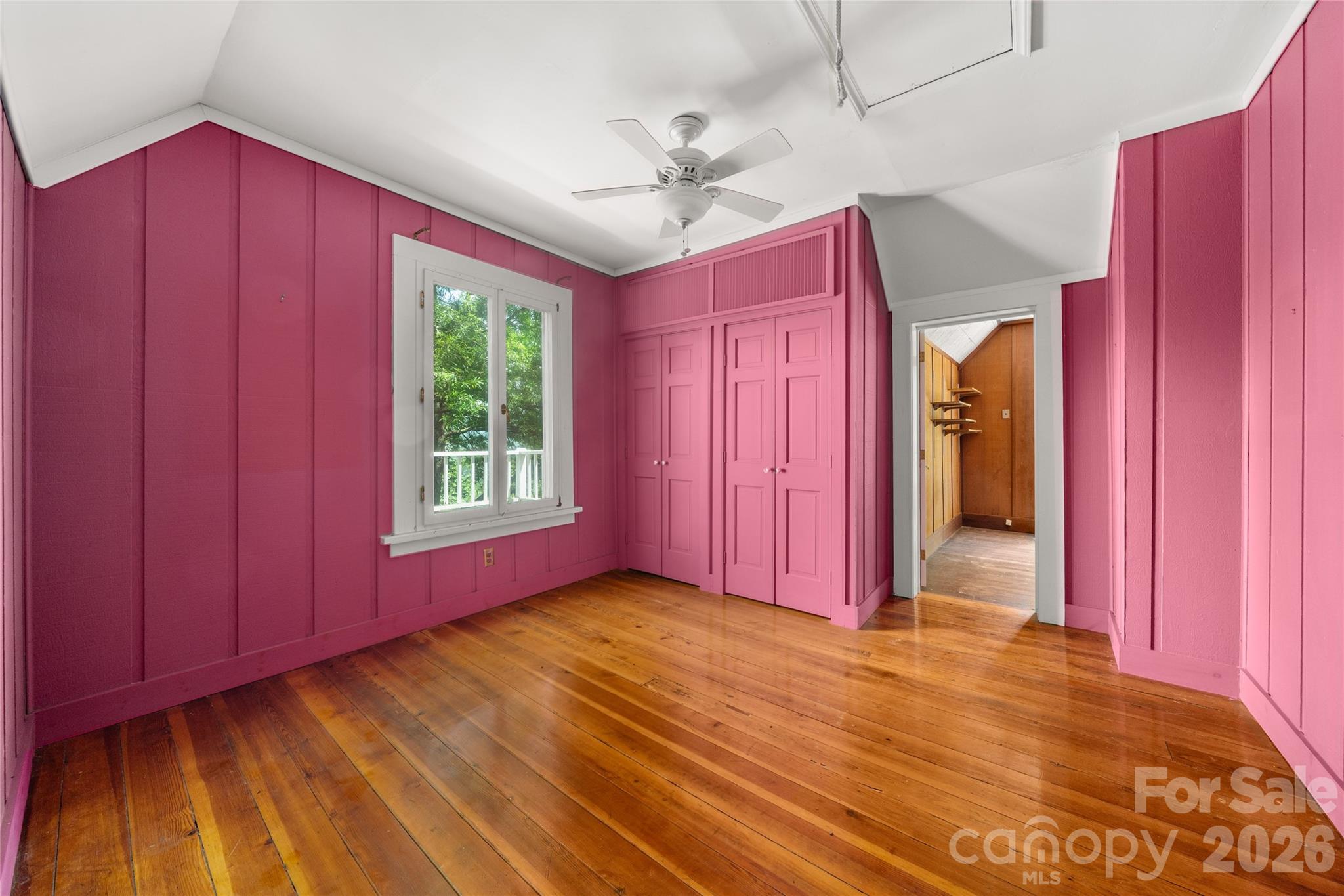 32 Delano Road — Asheville