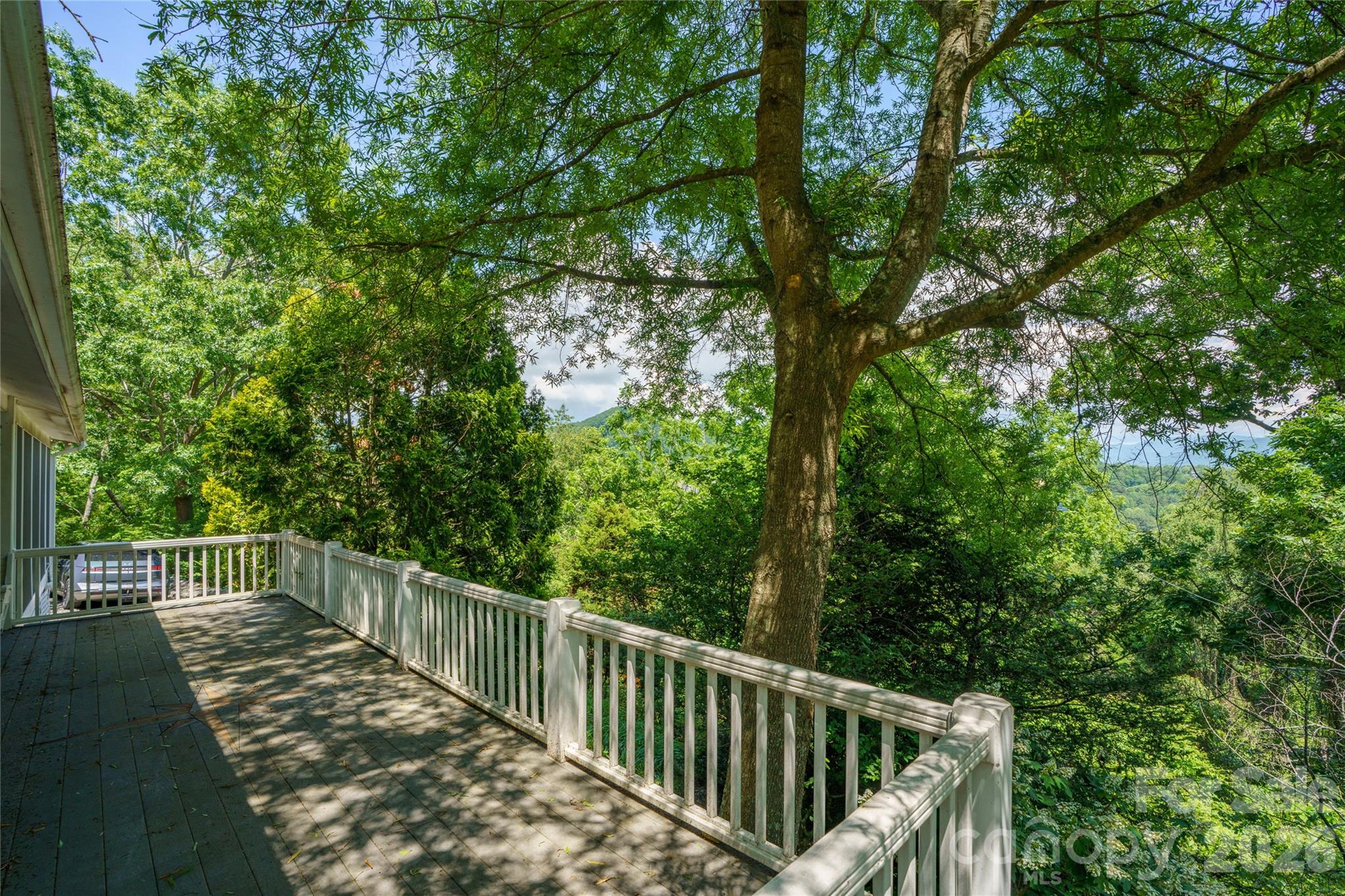 32 Delano Road — Asheville