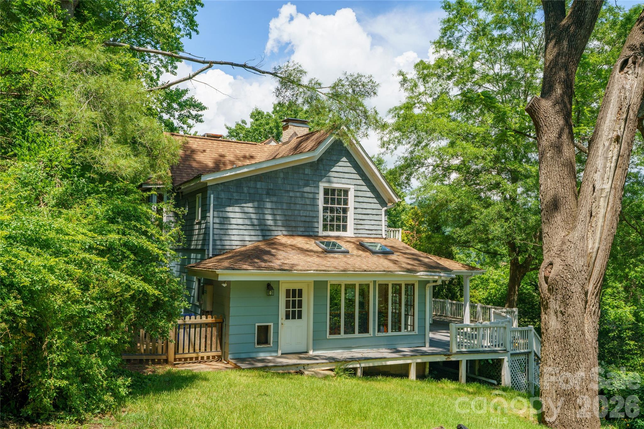 32 Delano Road — Asheville