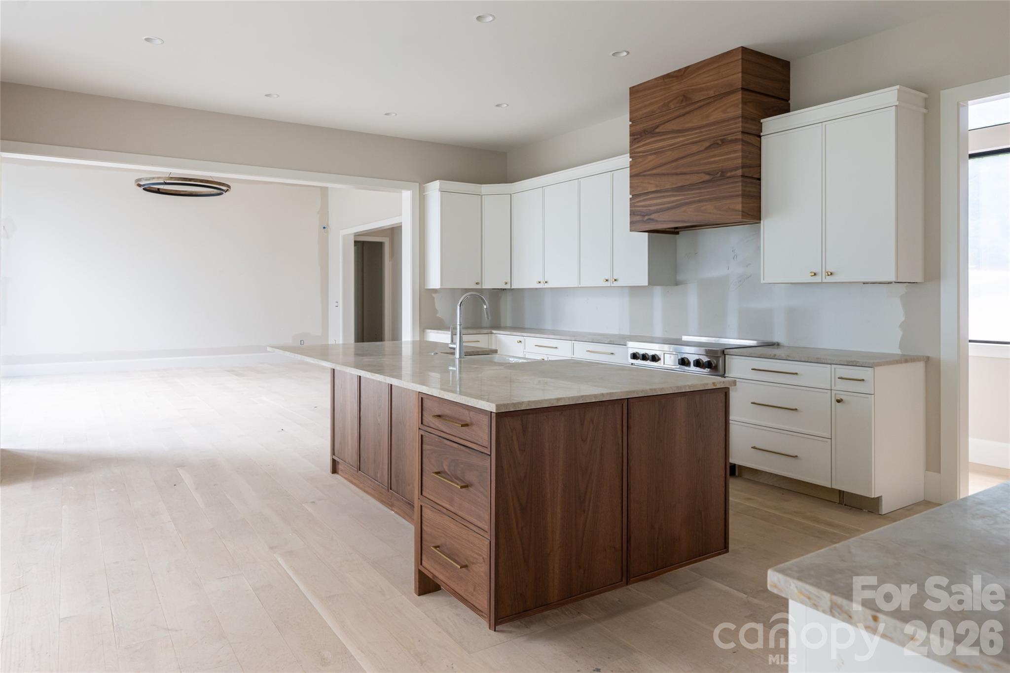33 Busbee Road — Asheville