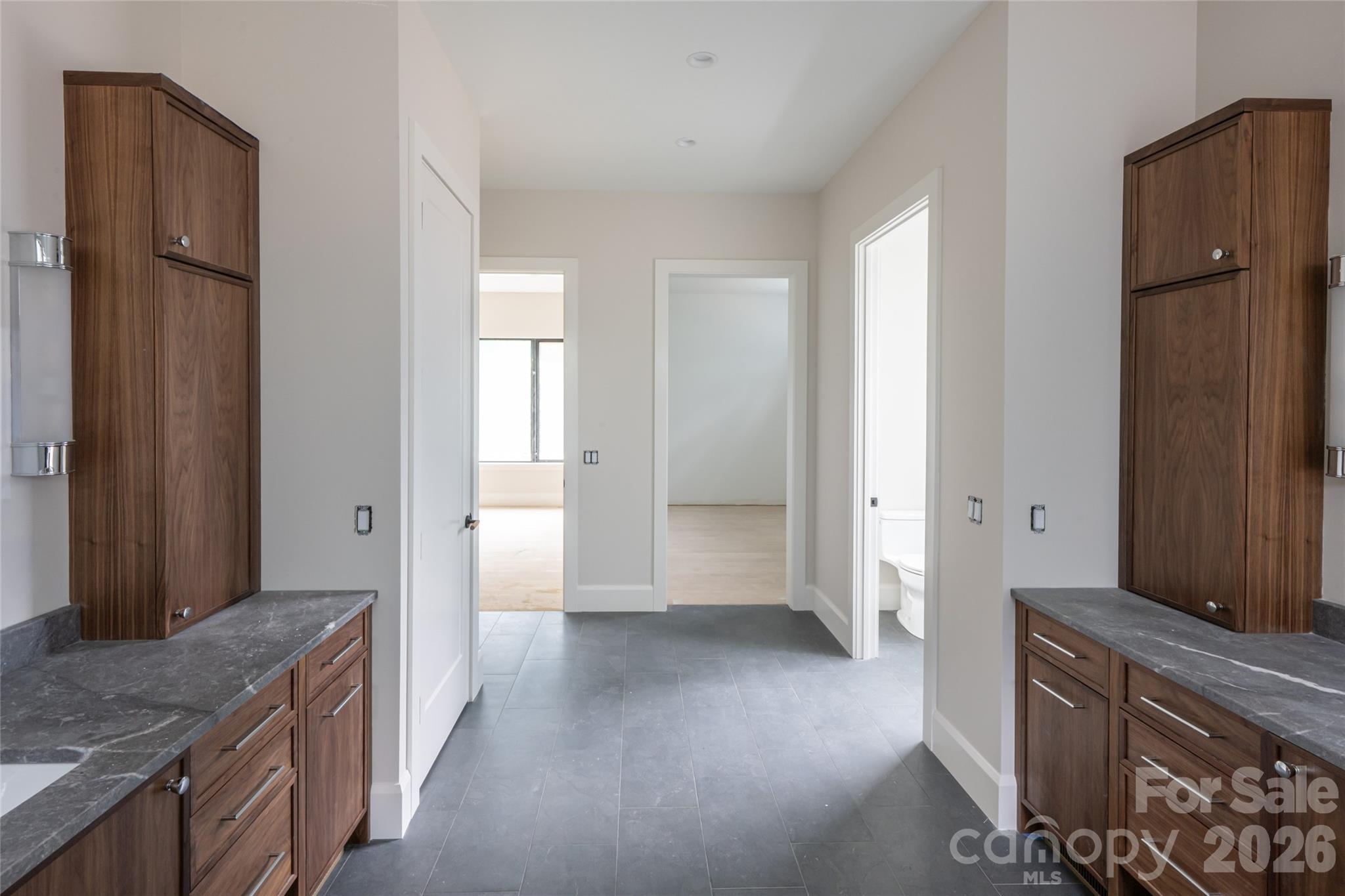 33 Busbee Road — Asheville