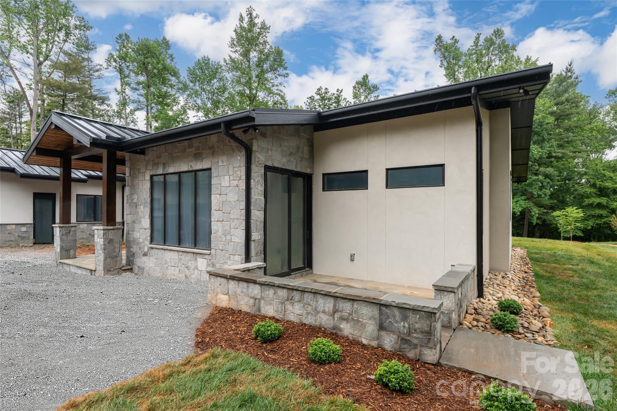 33 Busbee Road — Asheville