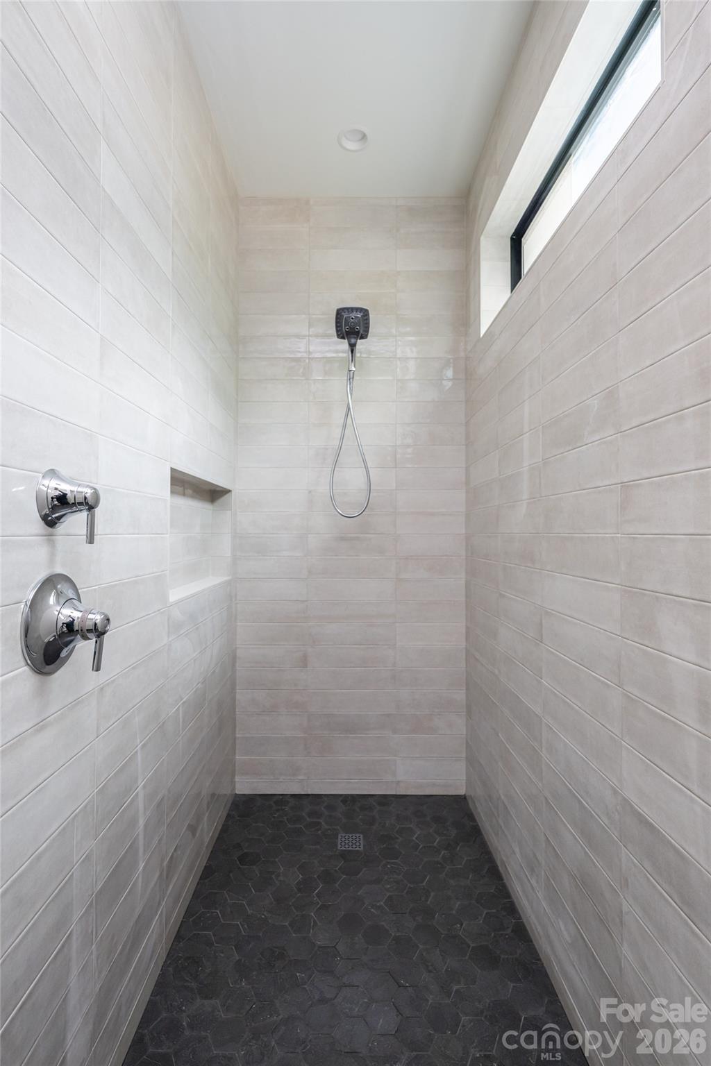 33 Busbee Road — Asheville