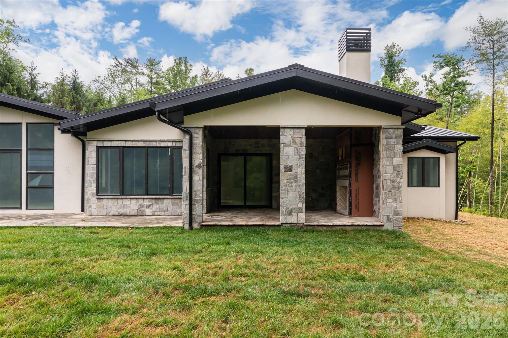 33 Busbee Road — Asheville