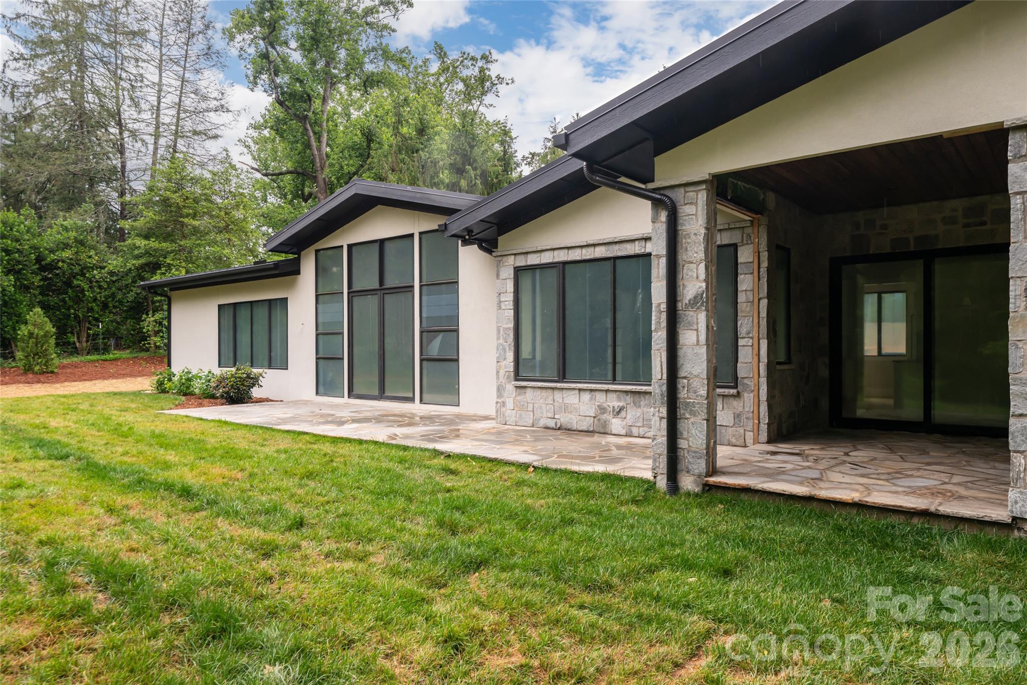 33 Busbee Road — Asheville